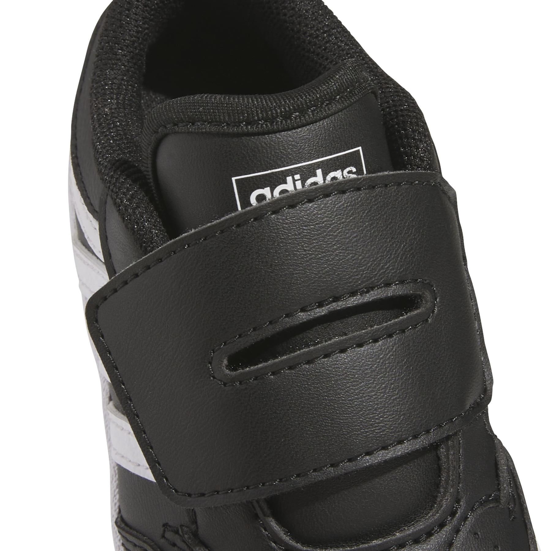 product/a/d/adidas_ji3487_8_footwear_photography_detail_view_1_white-nw091625.jpg