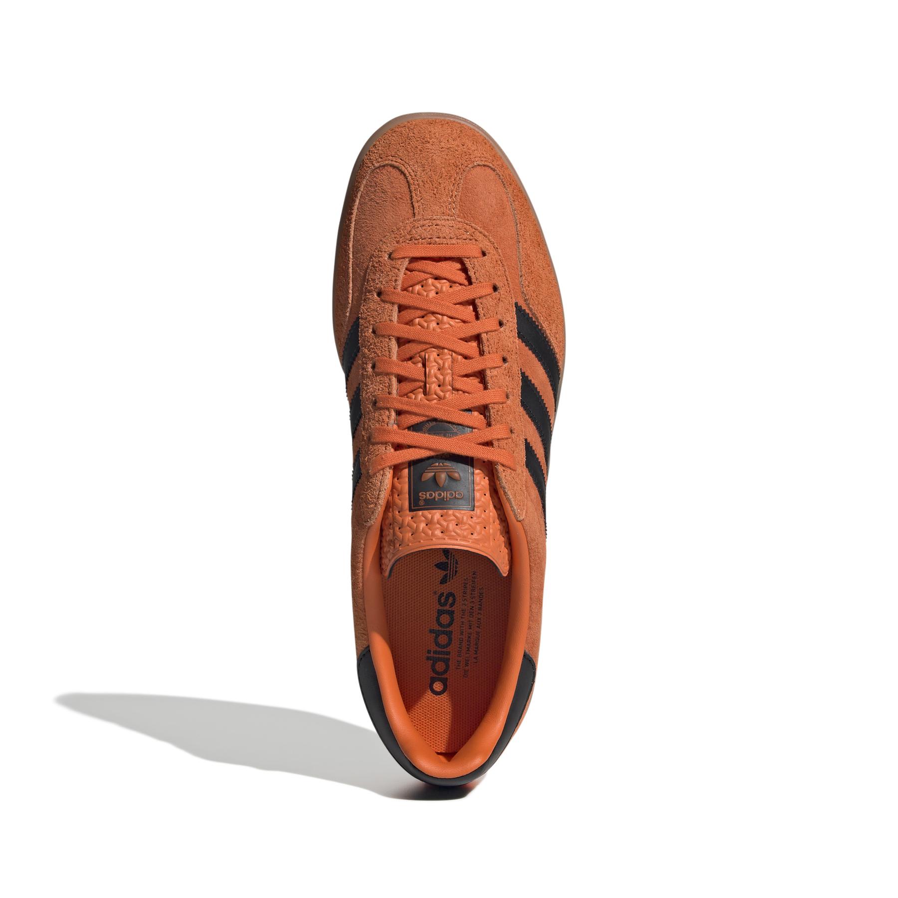 product/a/d/adidas_ji3905_2_footwear_photography_top_portrait_view_white-nw091625.jpg
