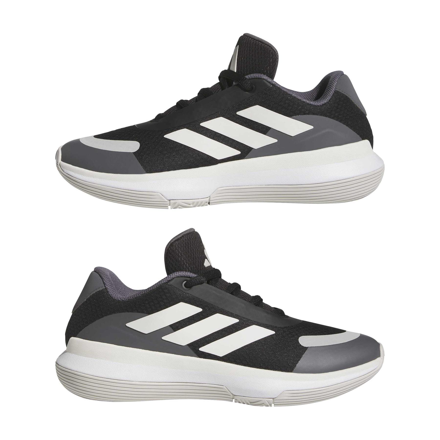 product/a/d/adidas_ji4524_10_footwear_photography_mirrored_pair_view_white-nw091625.jpg