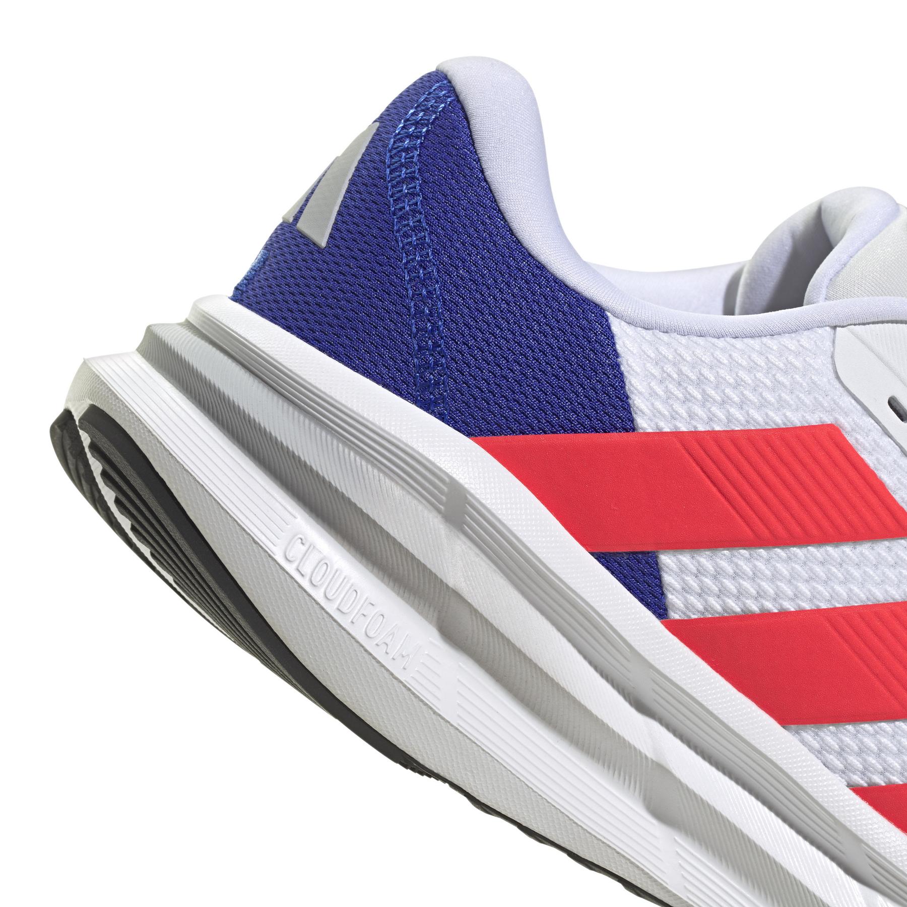 product/a/d/adidas_ji4600_8_footwear_photography_detail_view_1_white-nw091625.jpg