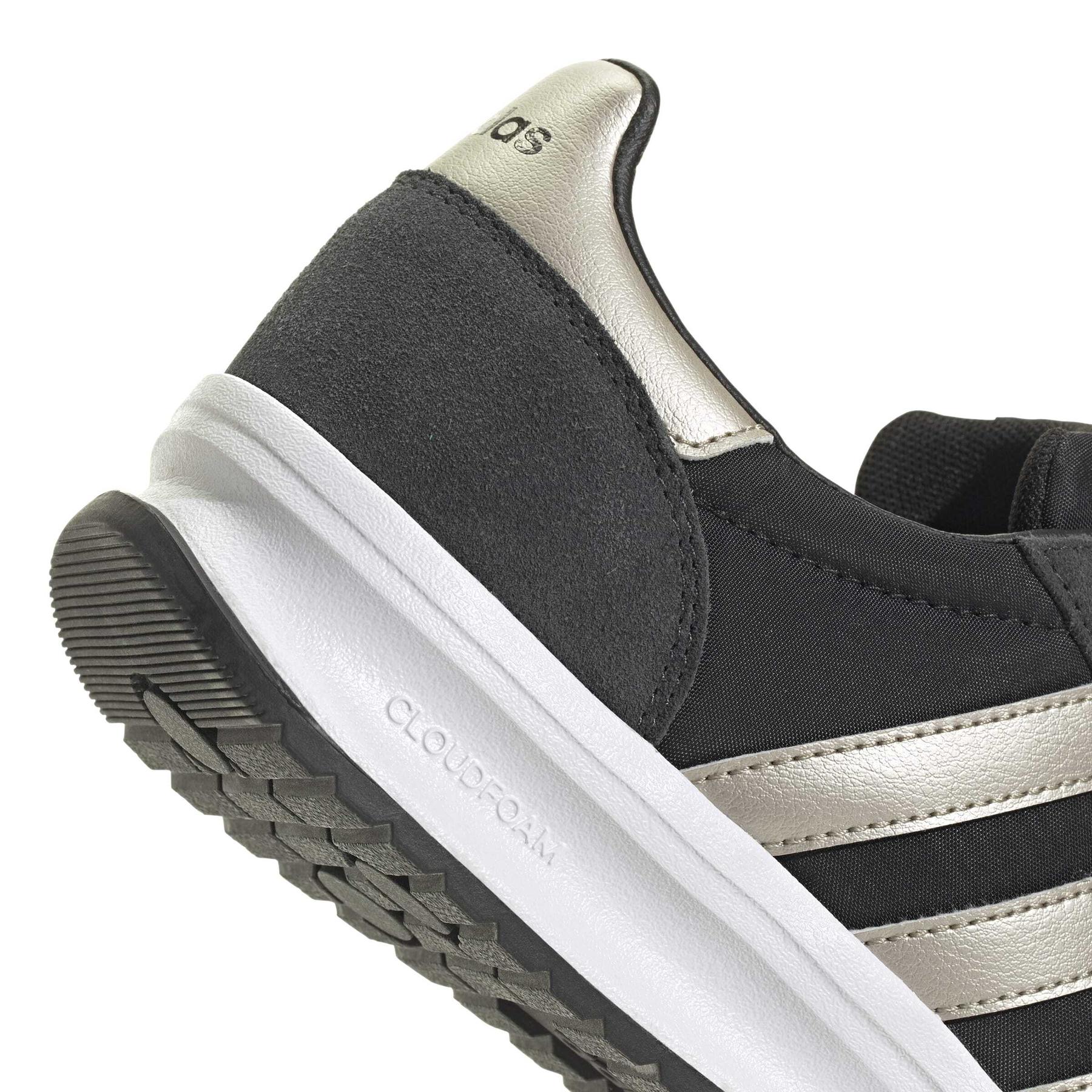 product/a/d/adidas_ji4909_8_footwear_photography_detail_view_1_white-nw091625.jpg