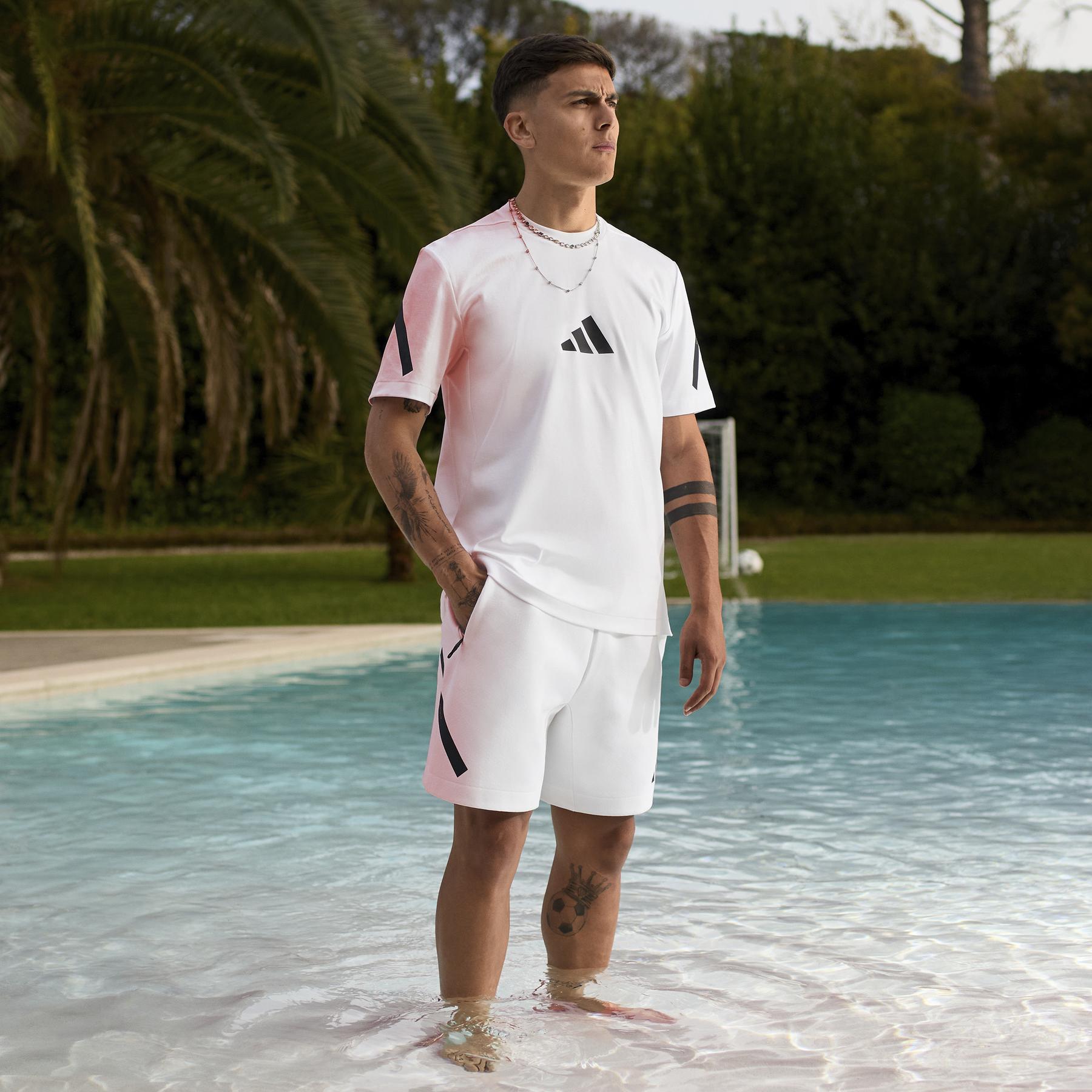 product/a/d/adidas_jj4893_11_apparel_photography_heromrktng_view_2.jpg