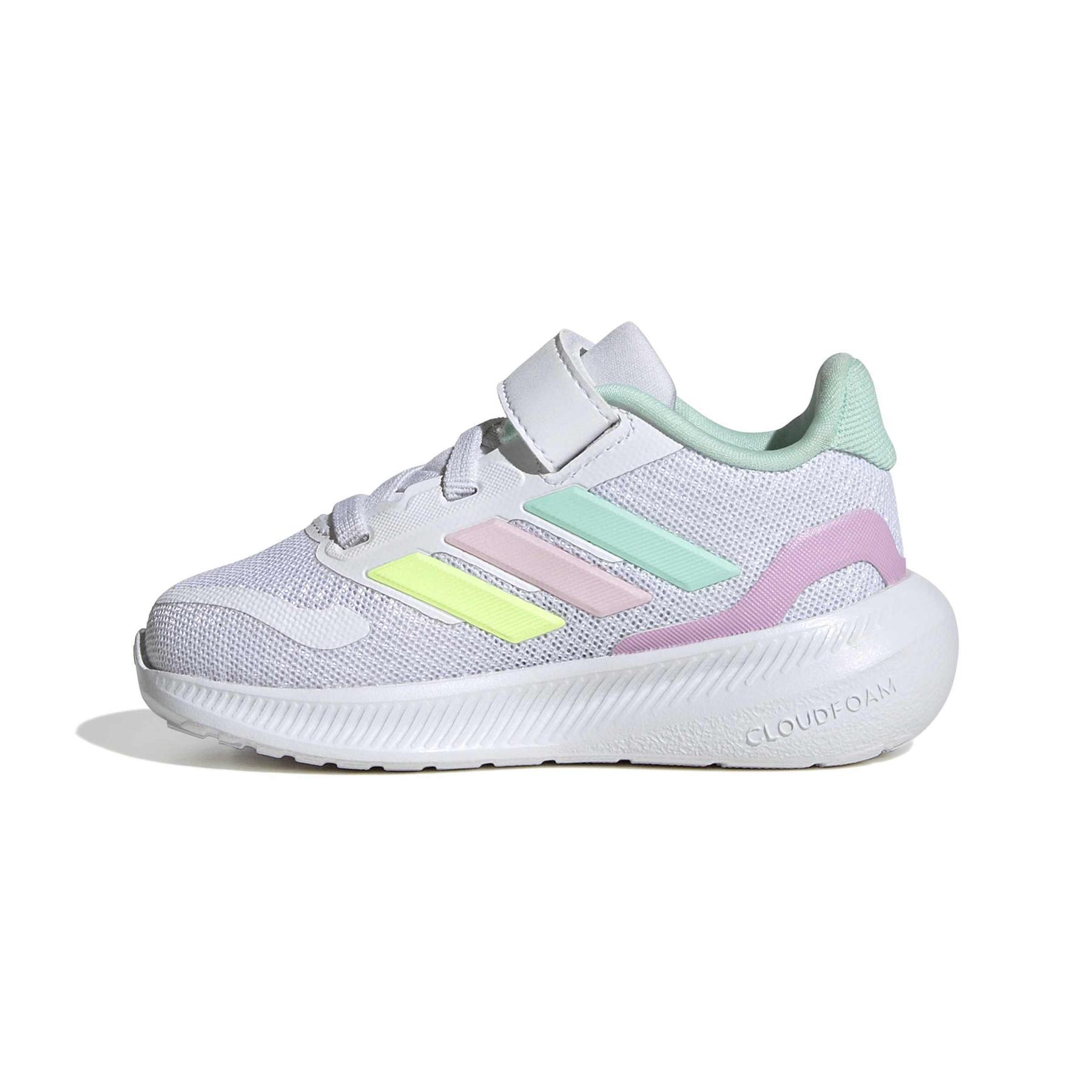 product/a/d/adidas_jp5158_5_footwear_photography_side_medial_center_view_white-nw091625.jpg