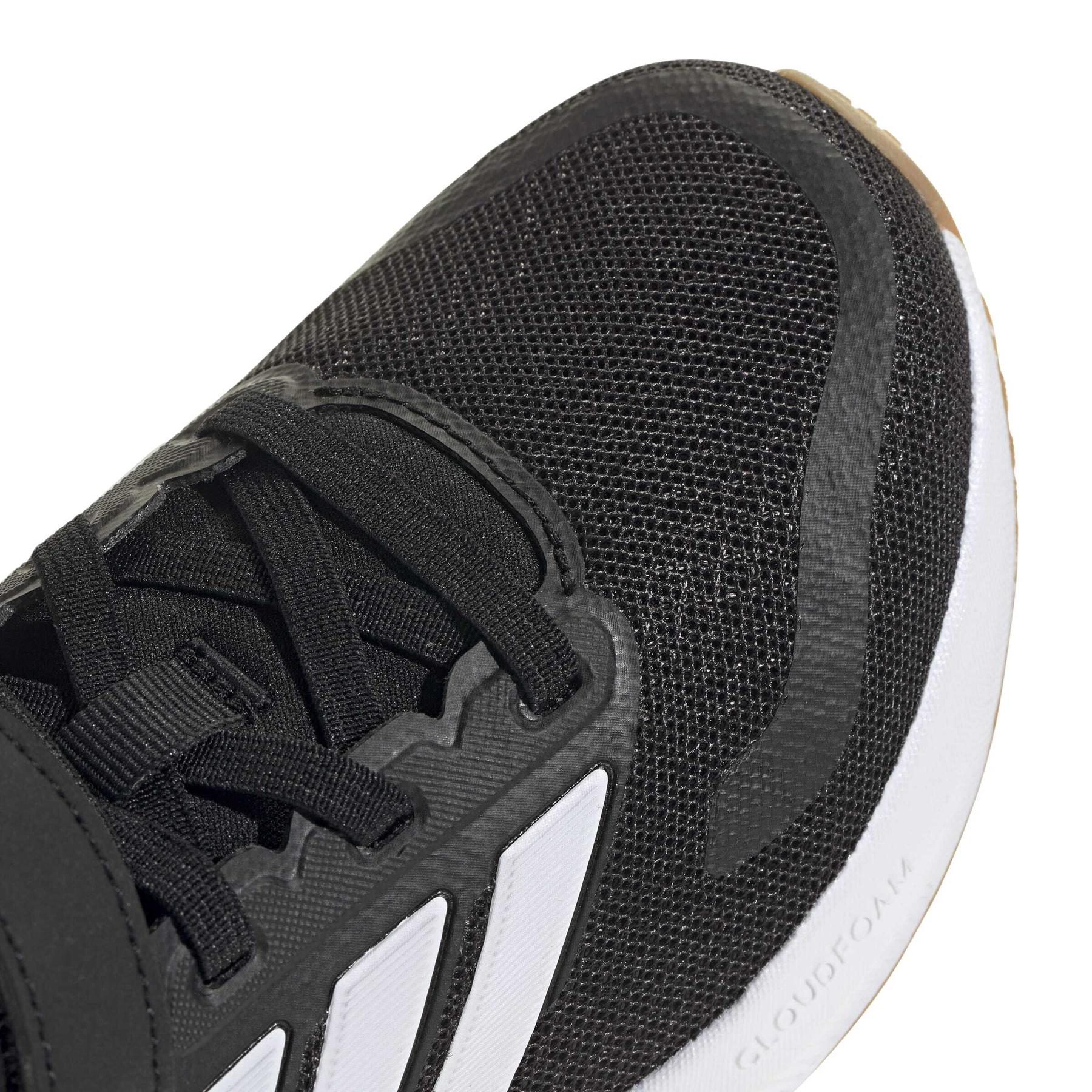 product/a/d/adidas_jp6924_8_footwear_photography_detail_view_1_white-nw091625.jpg