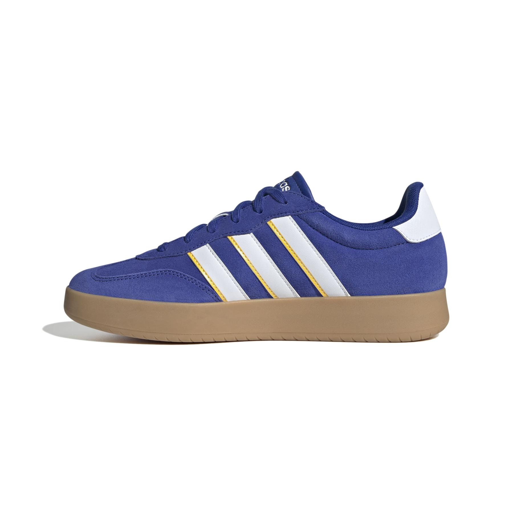 product/a/d/adidas_jp7099_5_footwear_photography_side_medial_center_view_white-nw091625.jpg