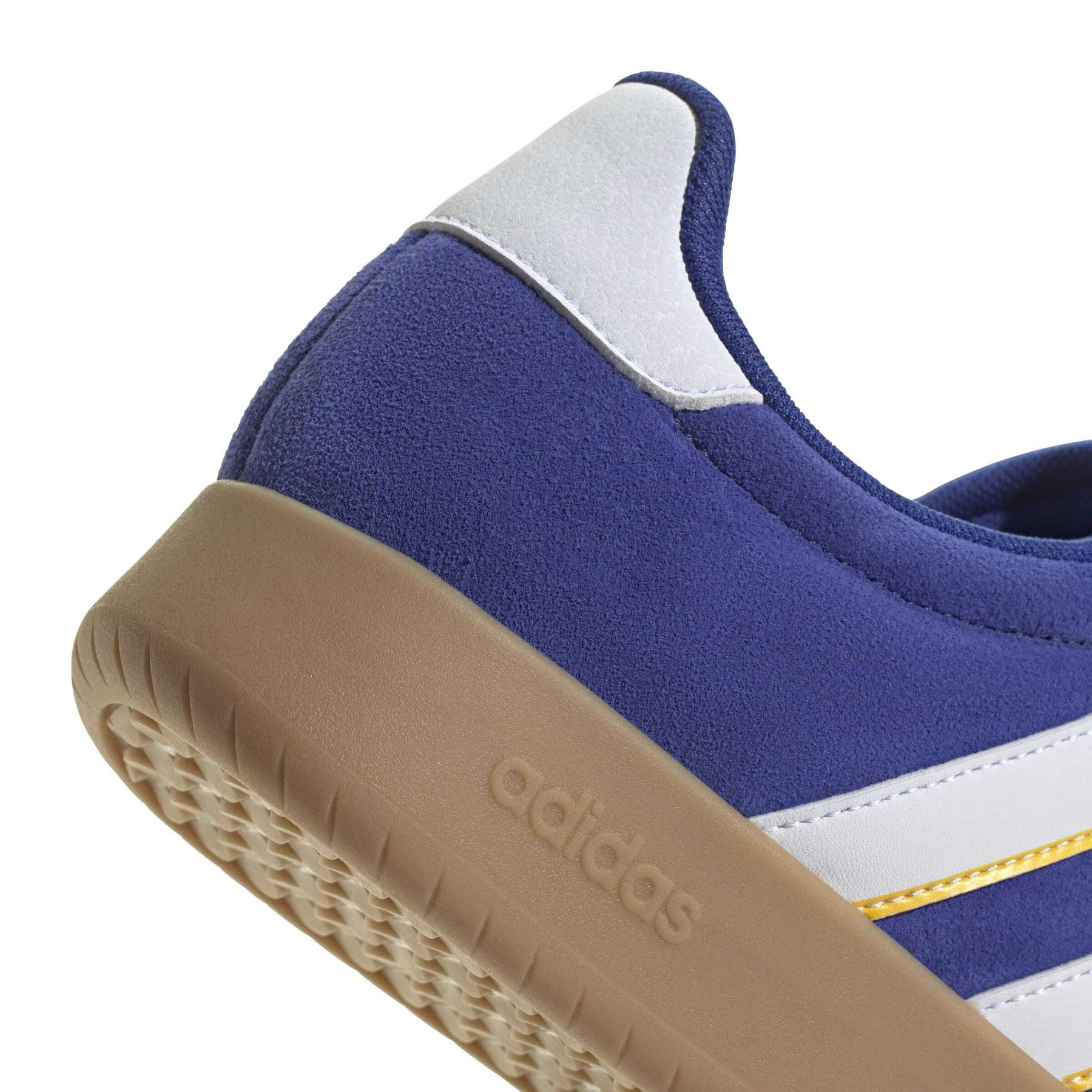 product/a/d/adidas_jp7099_9_footwear_photography_detail_view_2_white-nw091625.jpg