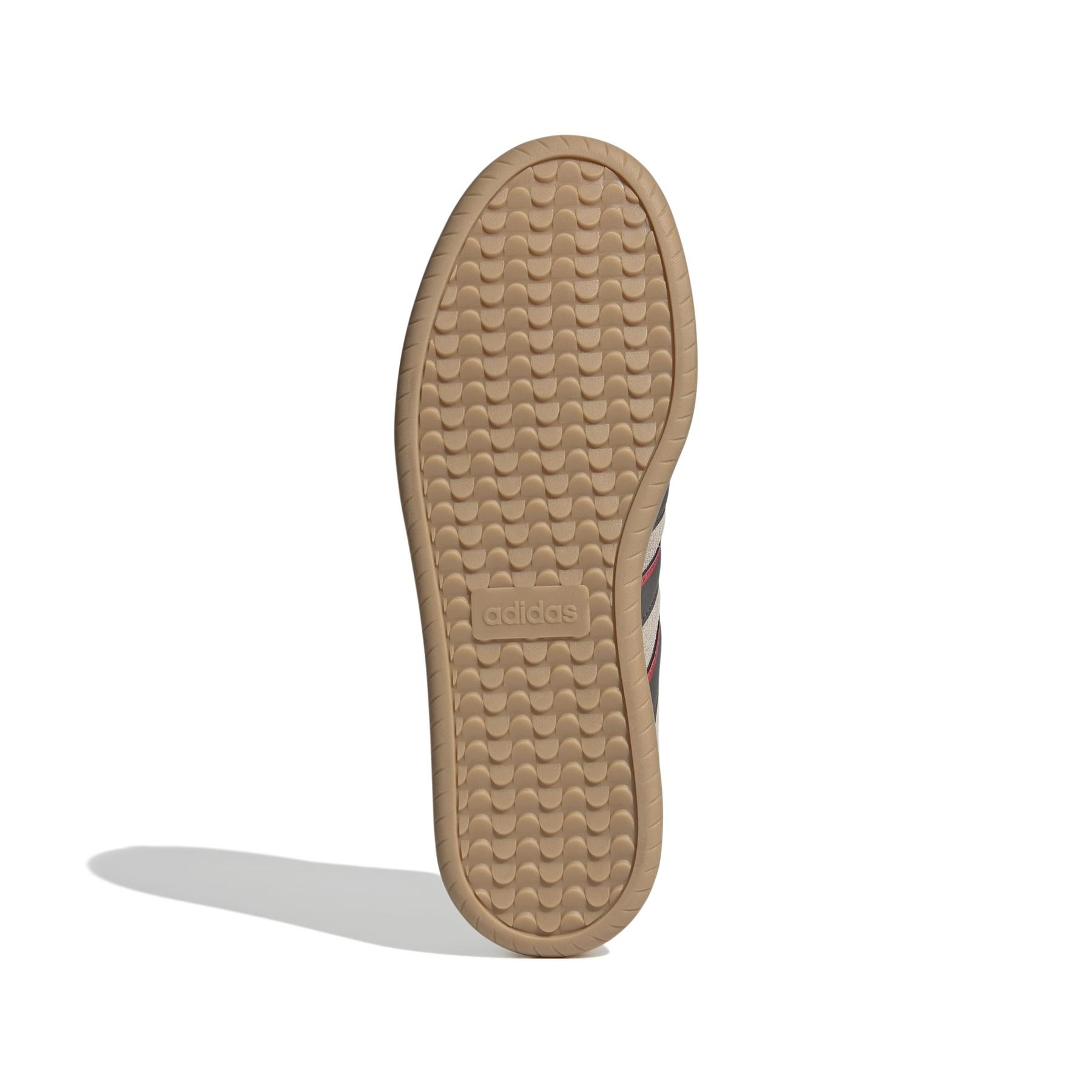 product/a/d/adidas_jp7100_4_footwear_photography_bottom_view_white-nw091625.jpg