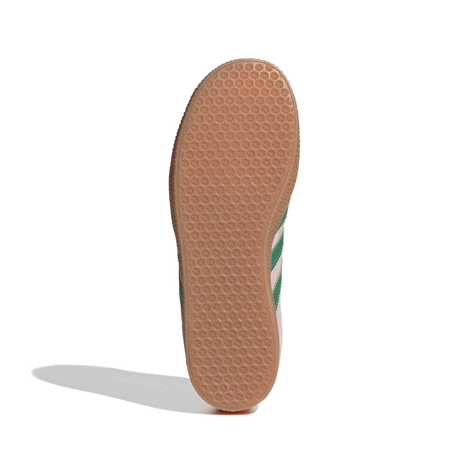 product/a/d/adidas_jp7128_4_footwear_photography_bottom_view_white.jpg