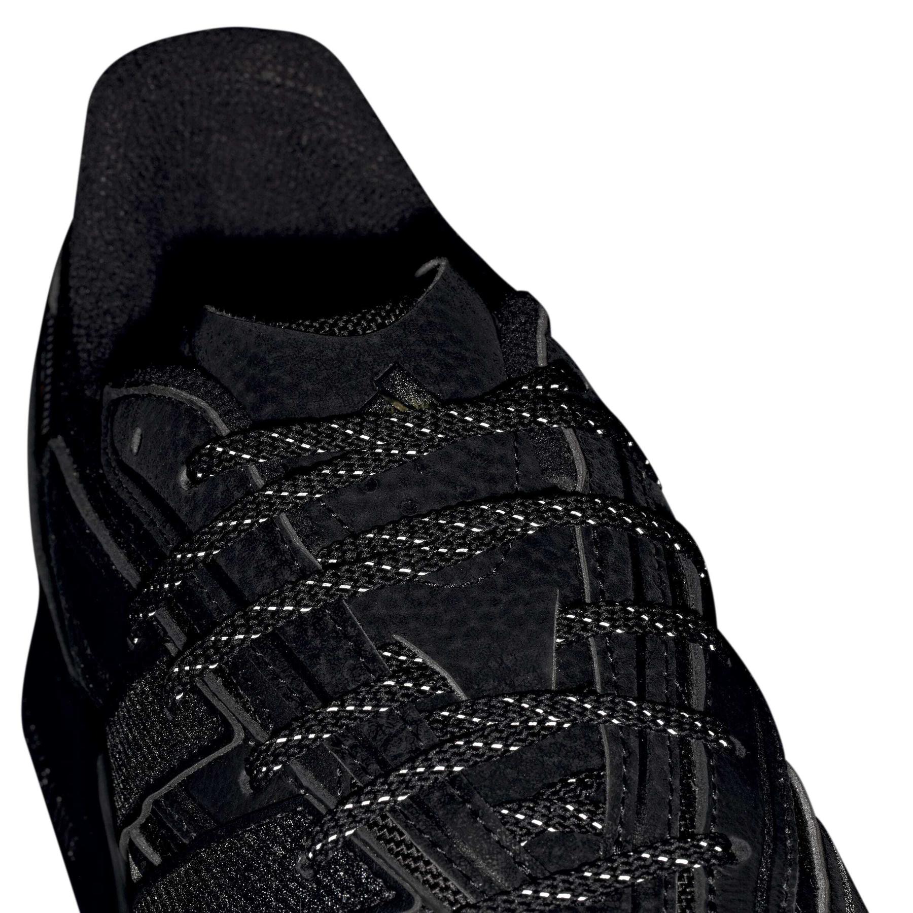 product/a/d/adidas_jp7772_13_footwear_photography_reflective_detail_white-nw091625.jpg