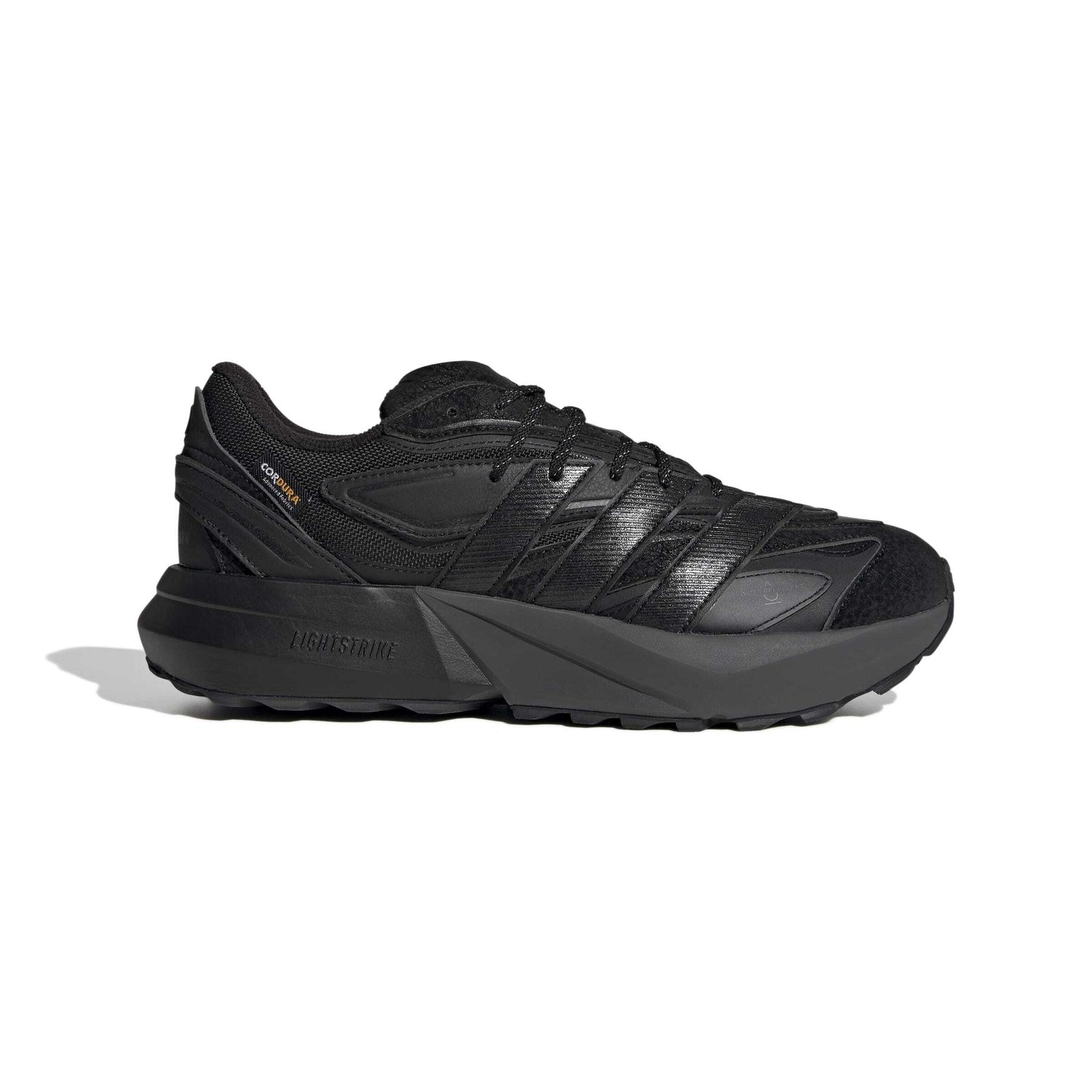 product/a/d/adidas_jp7772_1_footwear_photography_side_lateral_center_view_white-nw091625.jpg