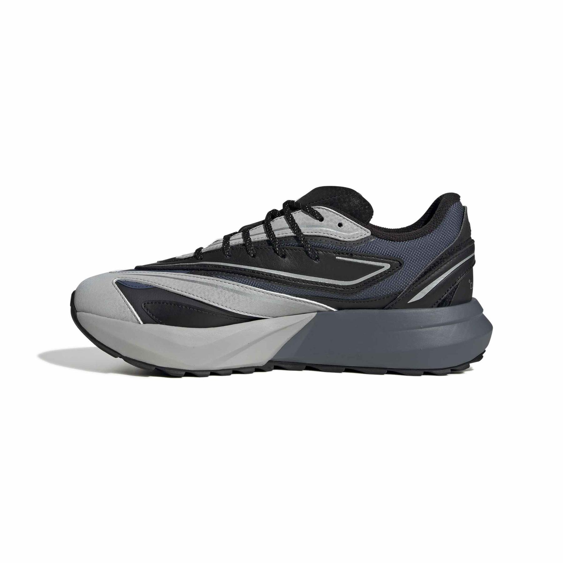 product/a/d/adidas_jp7773_5_footwear_photography_side_medial_center_view_white-nw091625.jpg