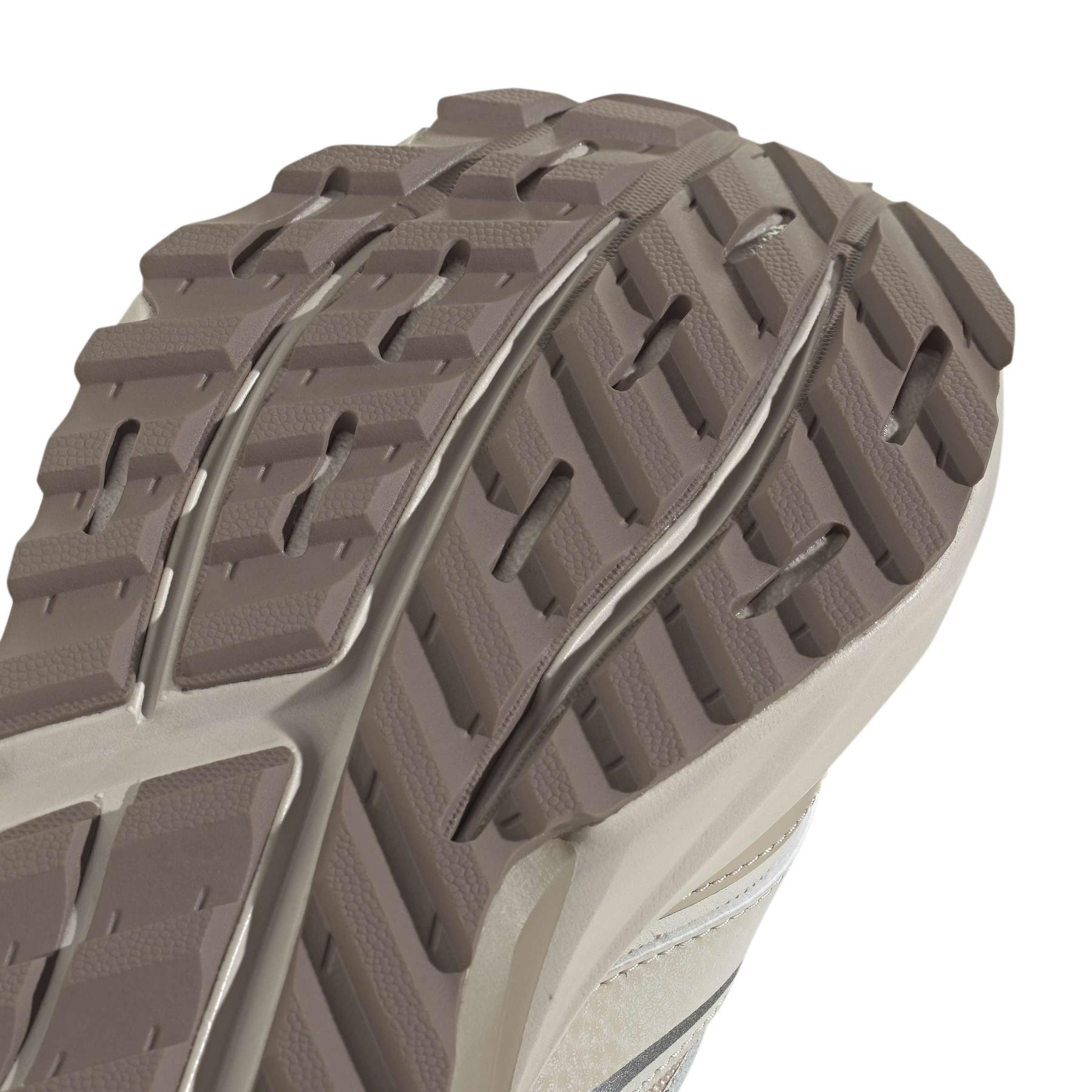 product/a/d/adidas_jp7775_8_footwear_photography_detail_view_1_white-nw091625.jpg