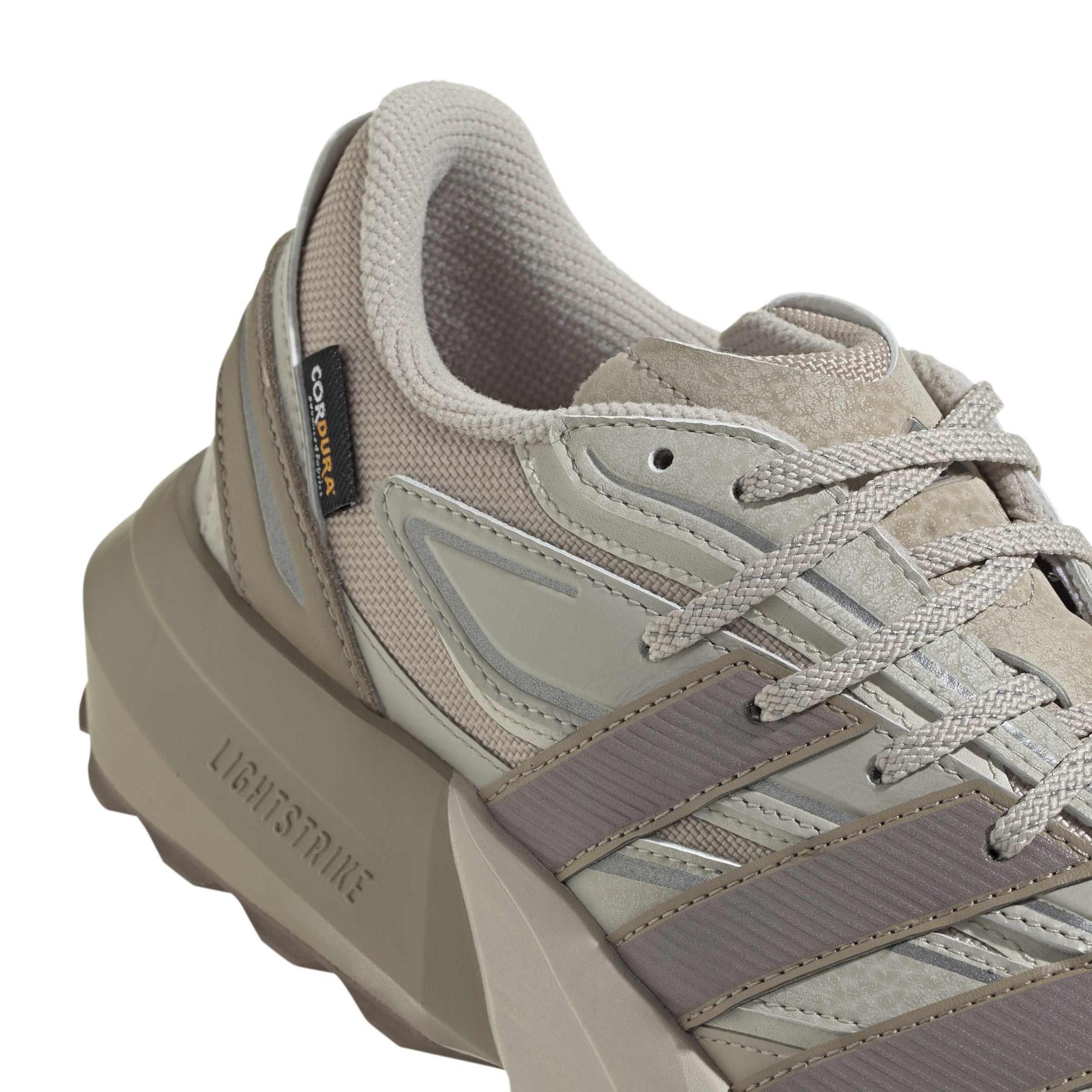 product/a/d/adidas_jp7775_9_footwear_photography_detail_view_2_white-nw091625.jpg