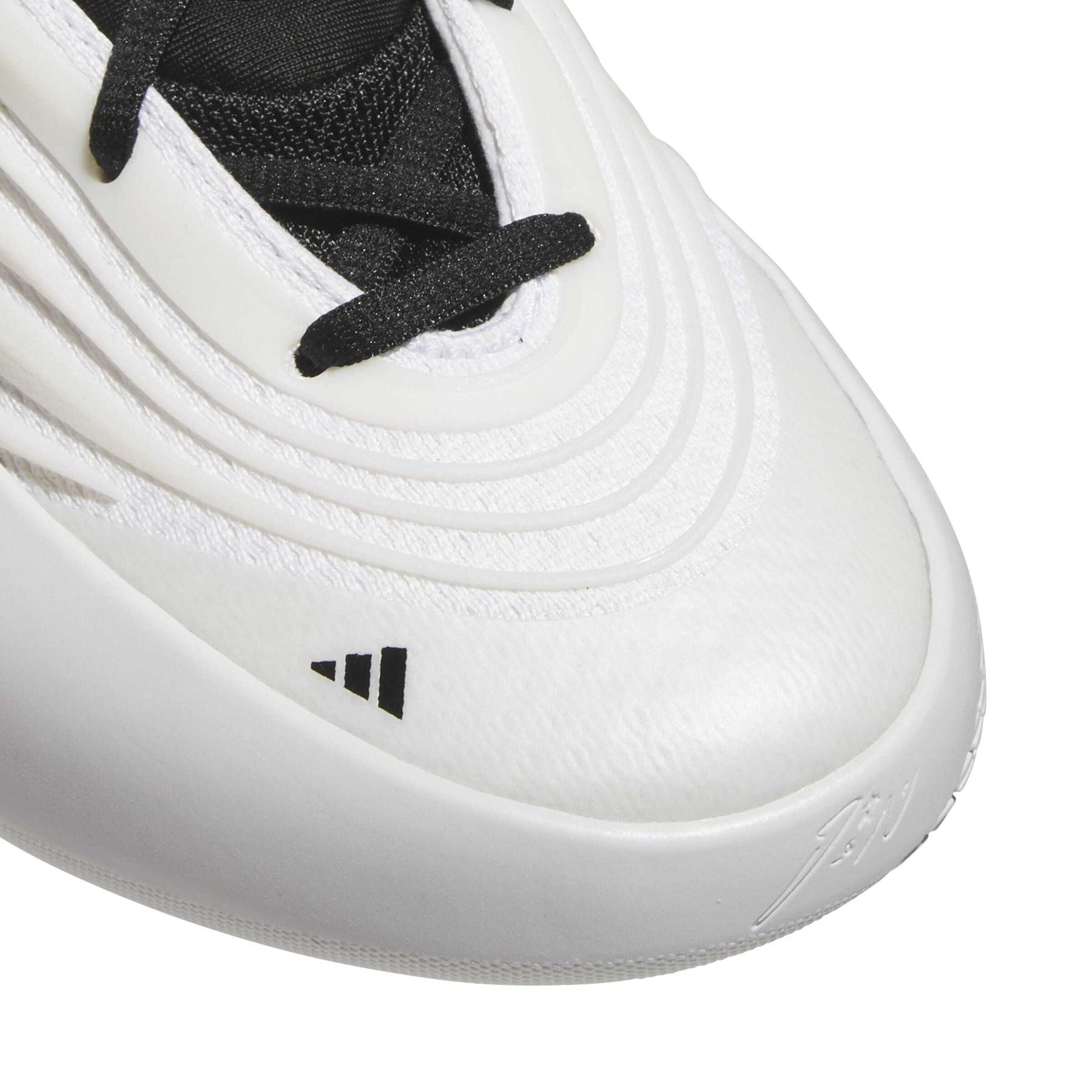product/a/d/adidas_jp8637_8_footwear_photography_detail_view_1_white-nw091625.jpg