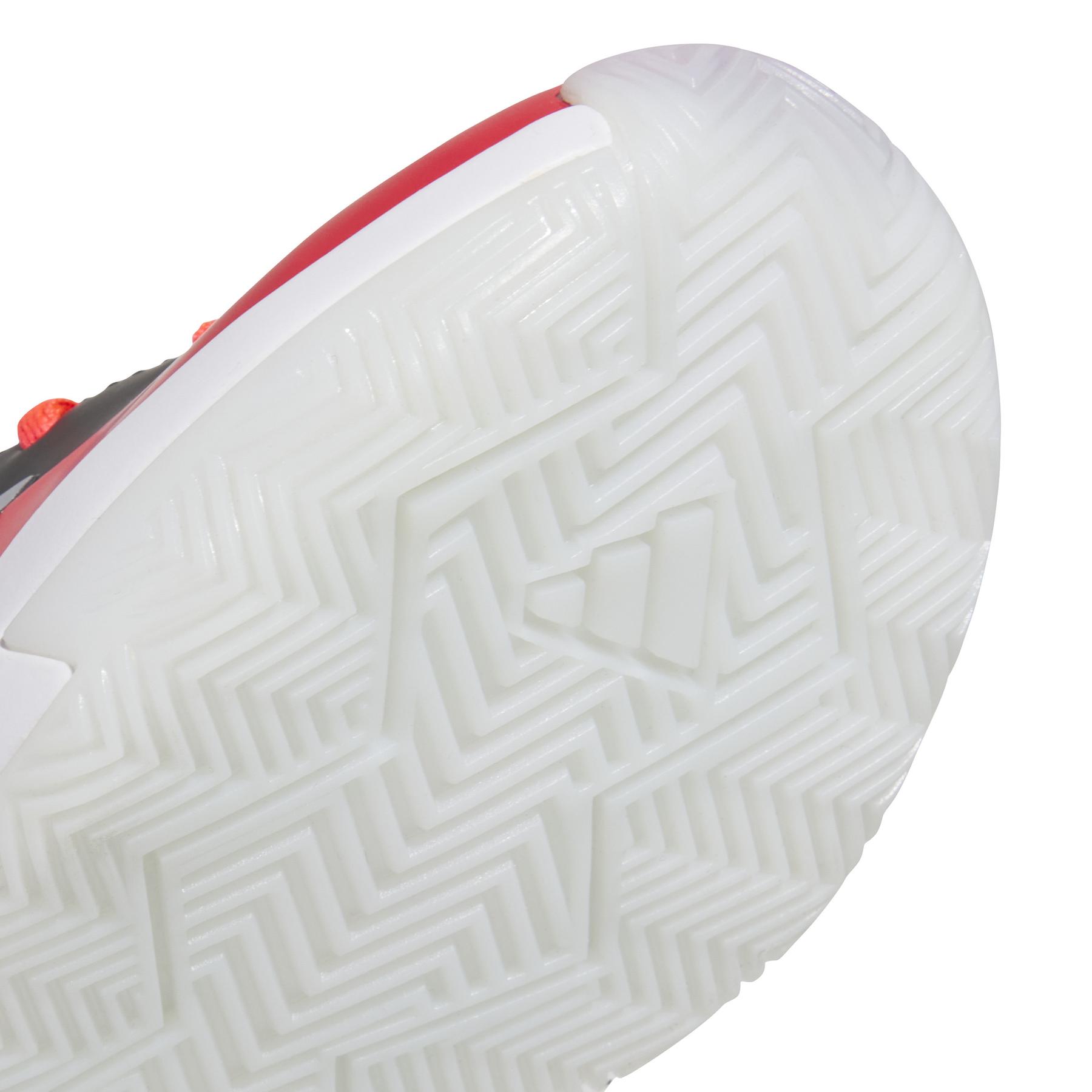 product/a/d/adidas_jp8748_9_footwear_photography_detail_view_2_white-nw091625.jpg