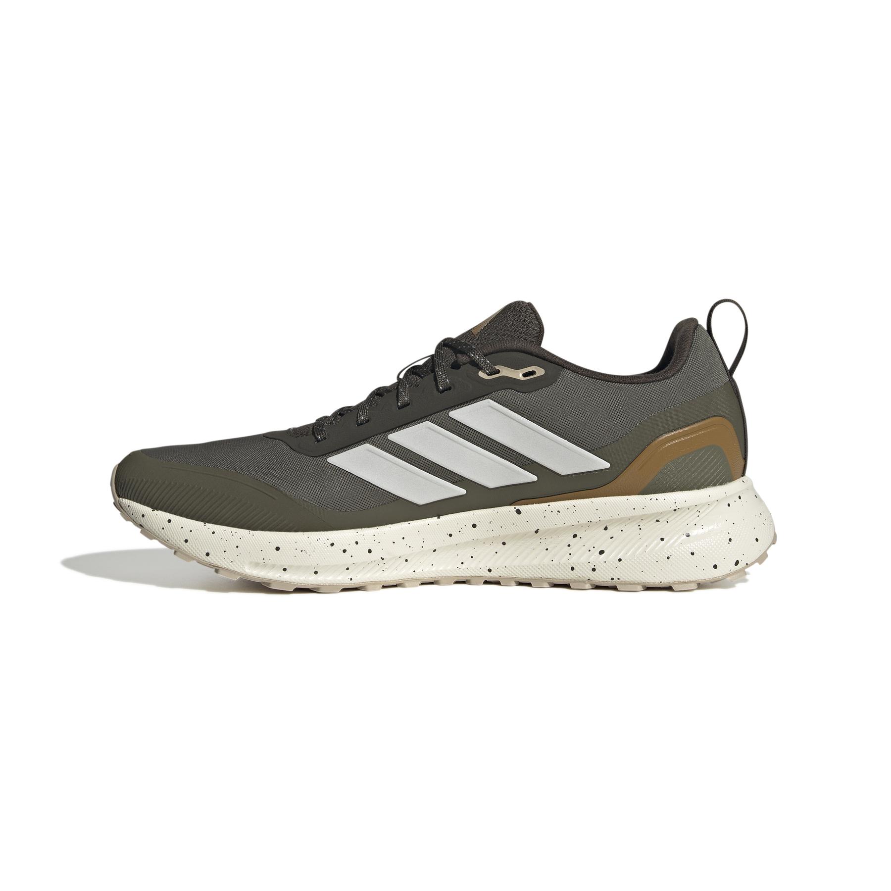 product/a/d/adidas_jq2501_5_footwear_photography_side_medial_center_view_white-nw091625.jpg