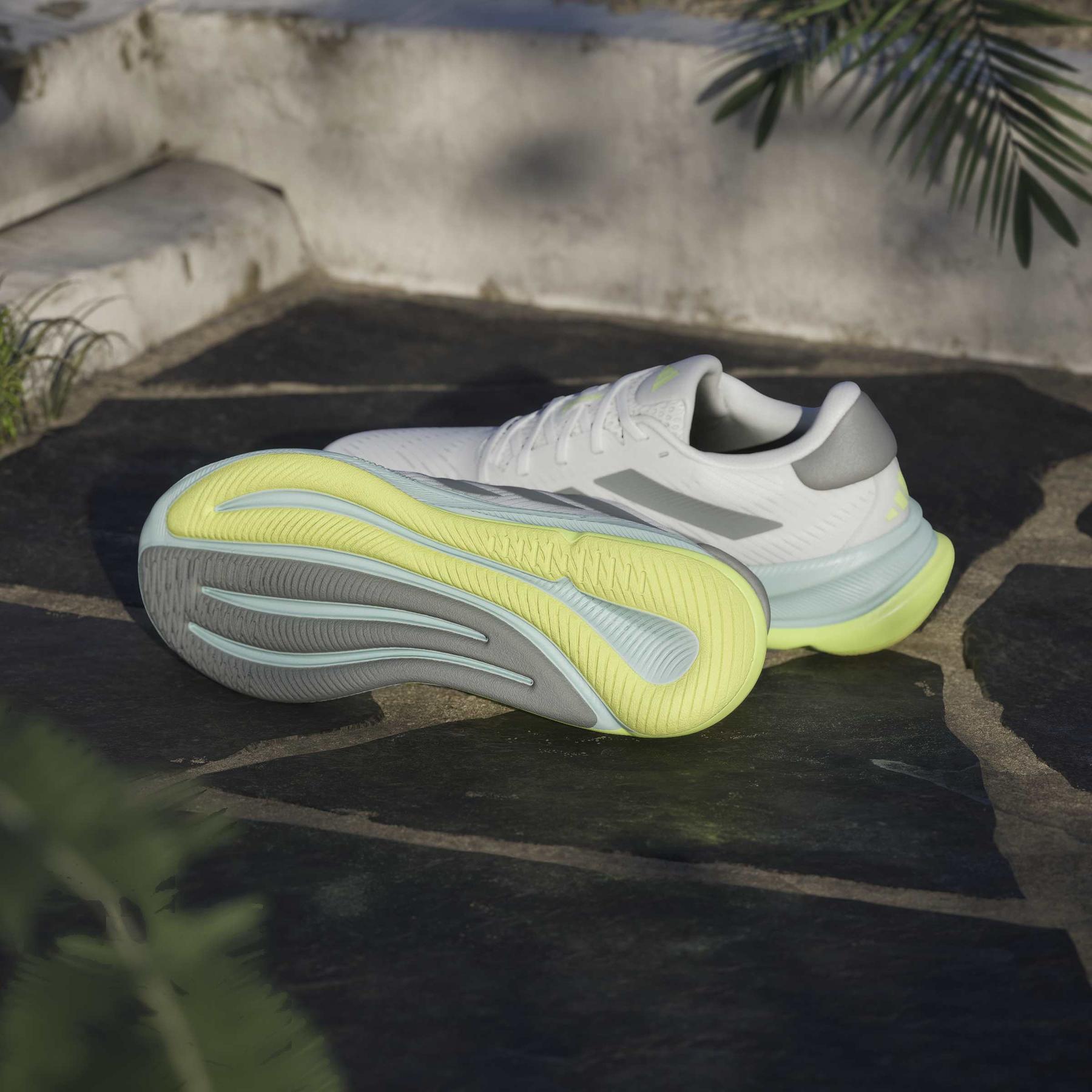 product/a/d/adidas_jq2511_16_footwear_photography_heromrktng_view_4-nw091625.jpg