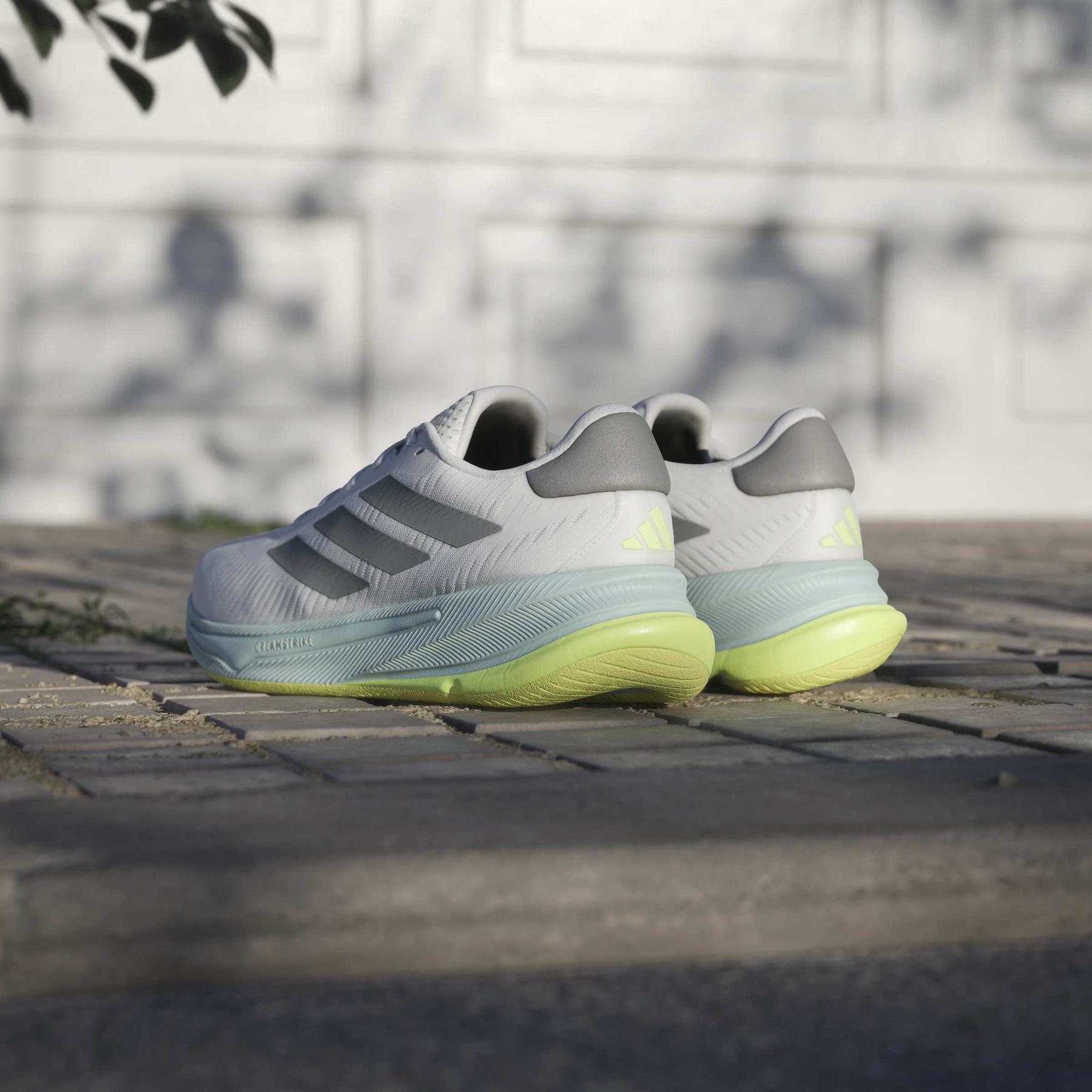 product/a/d/adidas_jq2511_18_footwear_photography_heromrktng_view_6-nw091625.jpg