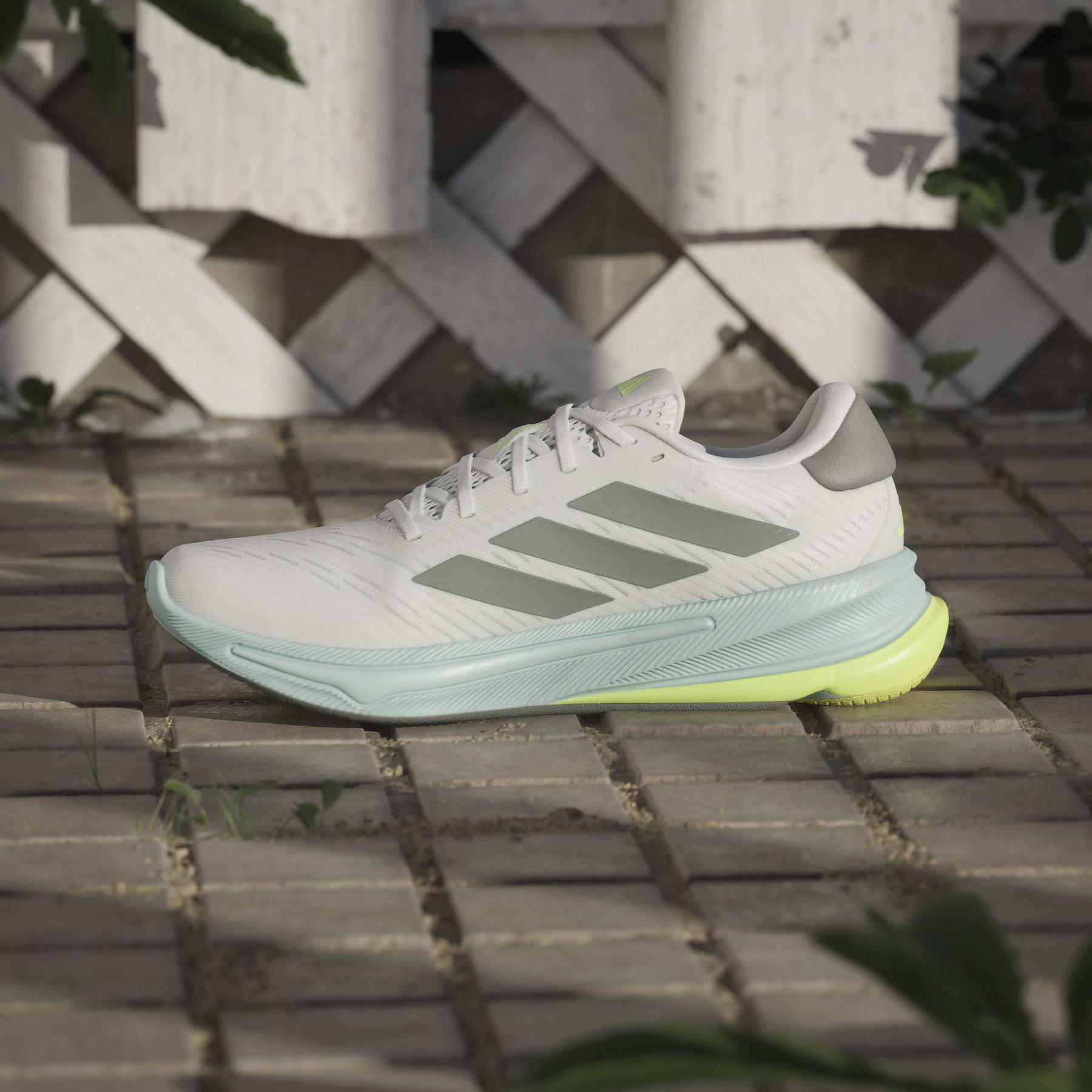 product/a/d/adidas_jq2511_19_footwear_photography_heromrktng_view_7-nw091625.jpg