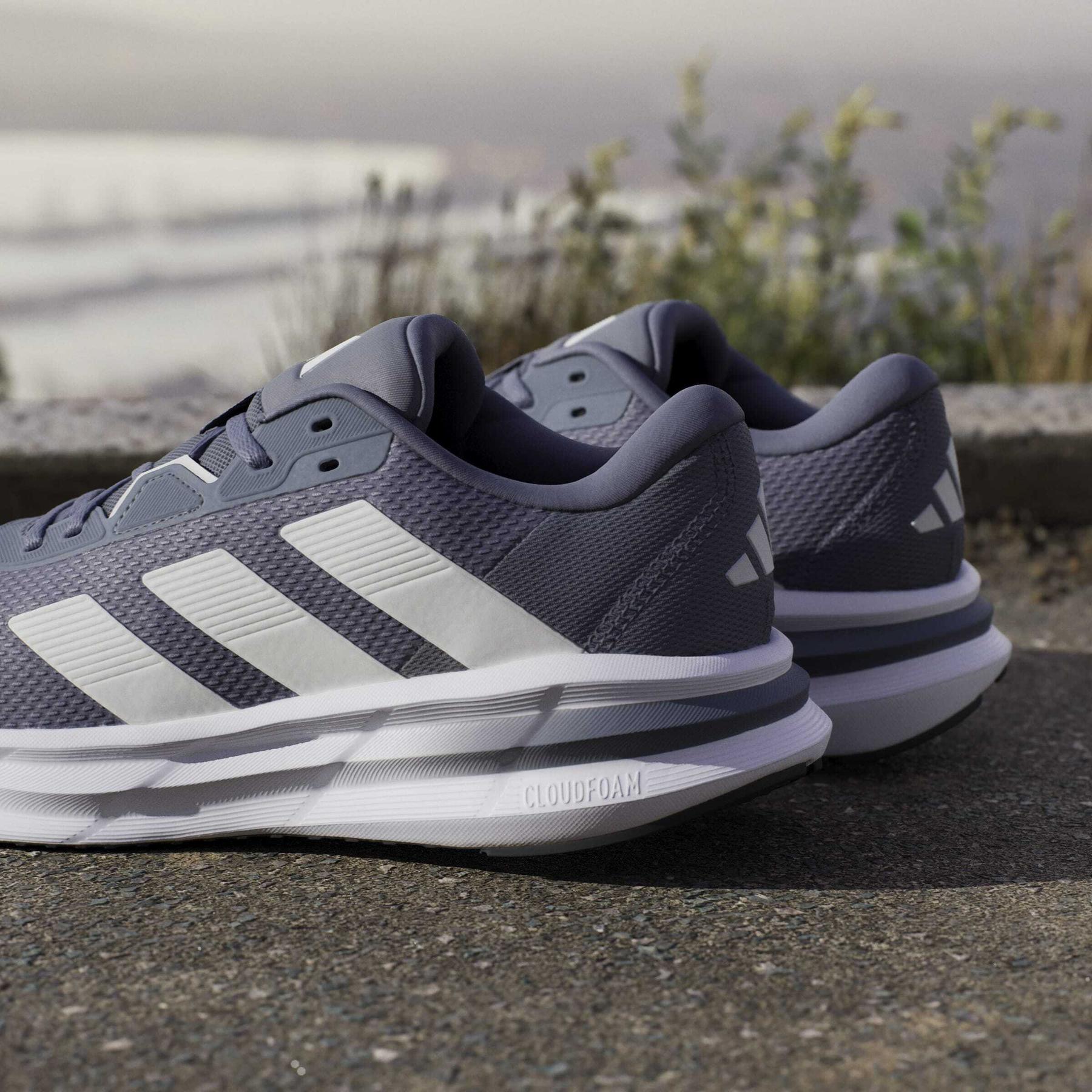 product/a/d/adidas_jq2623_23_footwear_photography_heromrktng_view_10-nw091625.jpg