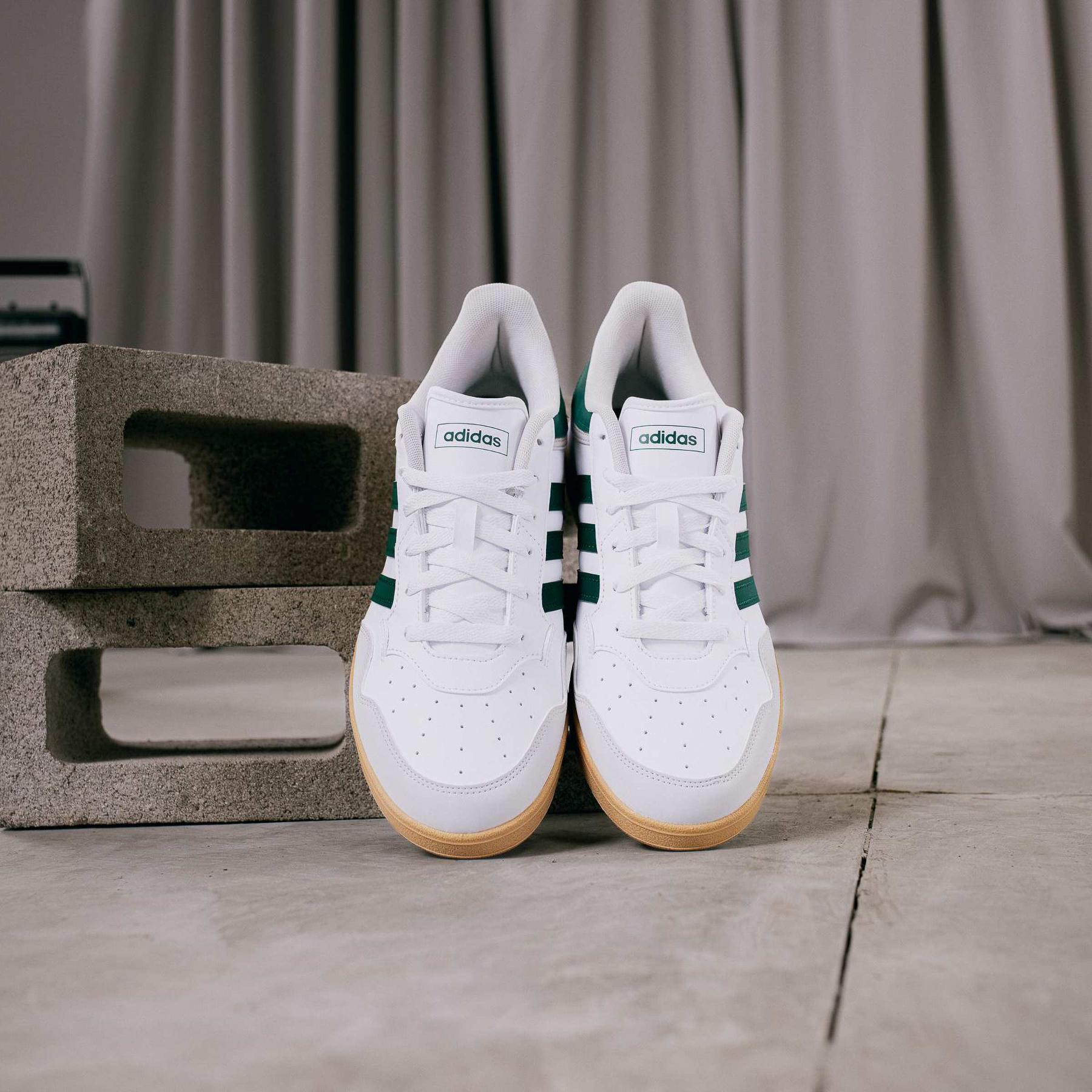 product/a/d/adidas_jq2736_13_footwear_photography_heromrktng_view_1-nw091625.jpg