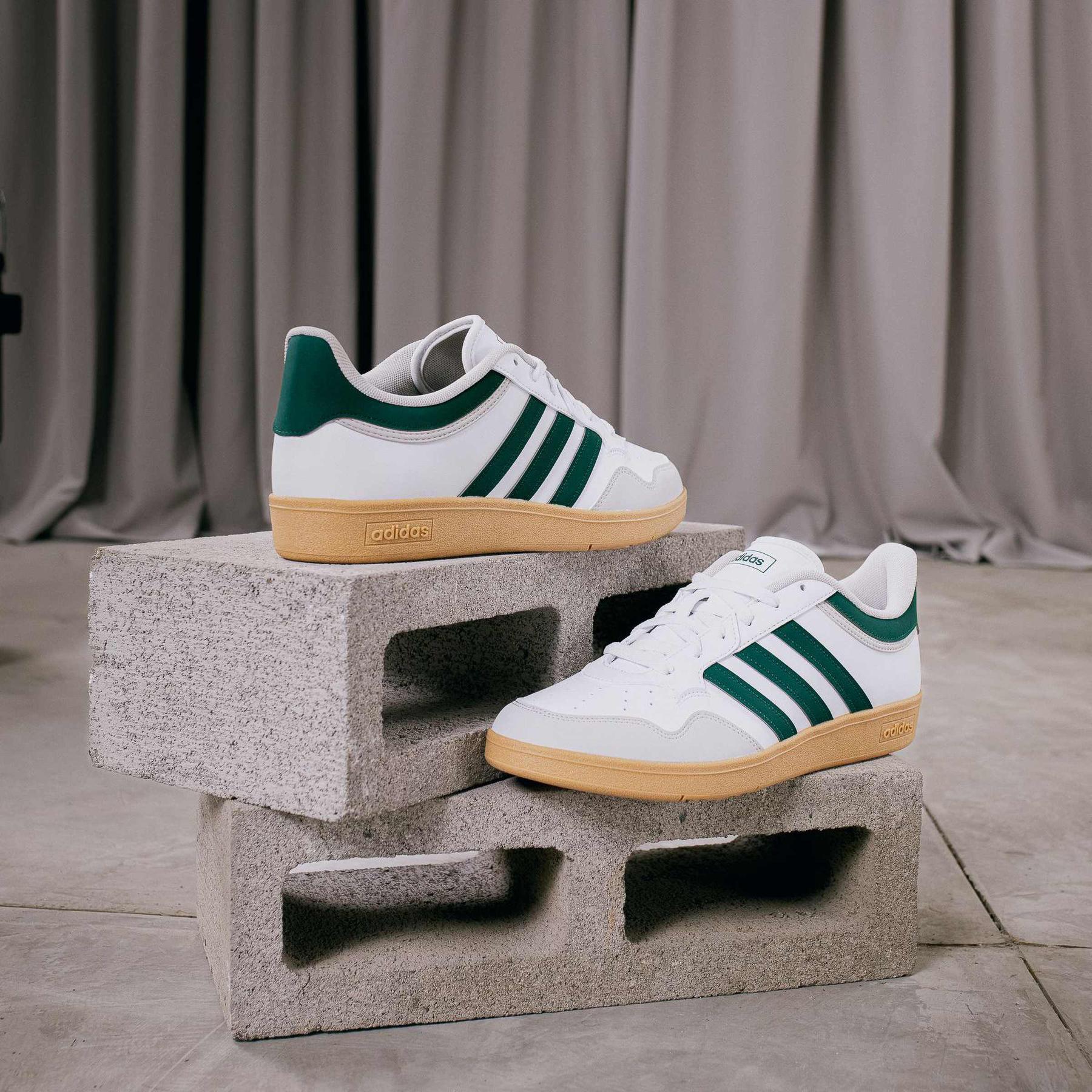 product/a/d/adidas_jq2736_15_footwear_photography_heromrktng_view_3-nw091625.jpg