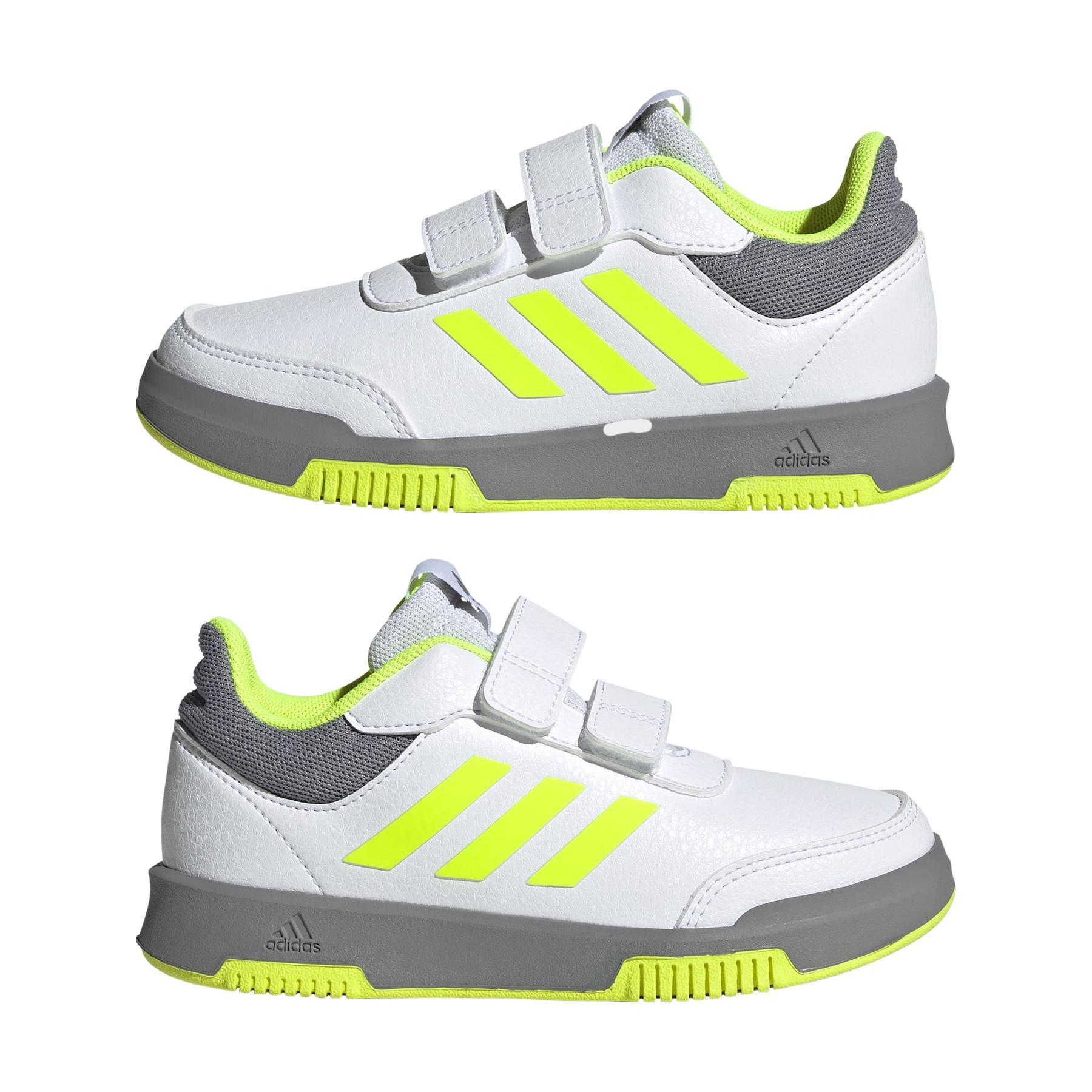 product/a/d/adidas_jq2867_10_footwear_photography_mirrored_pair_view_white-nw091625.jpg