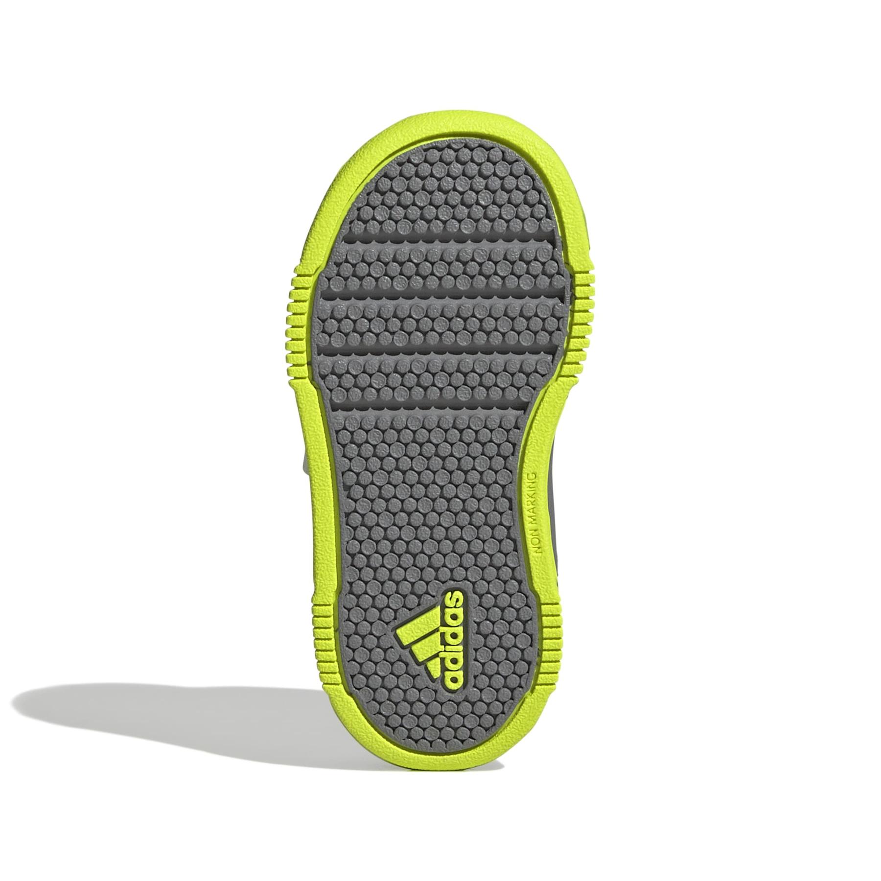 product/a/d/adidas_jq2875_4_footwear_photography_bottom_view_white-nw091625.jpg