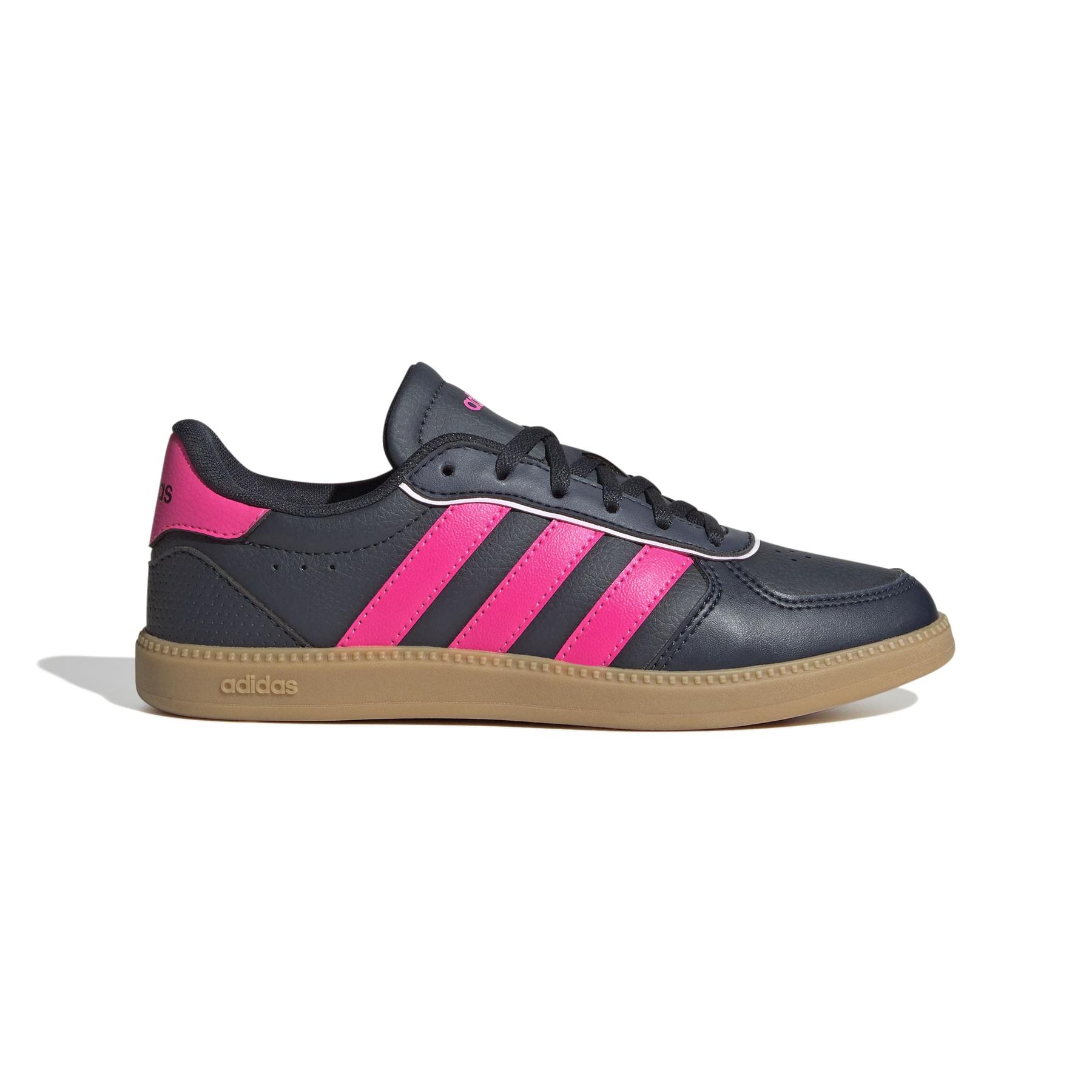 product/a/d/adidas_jq3053_1_footwear_photography_side_lateral_center_view_white.jpg