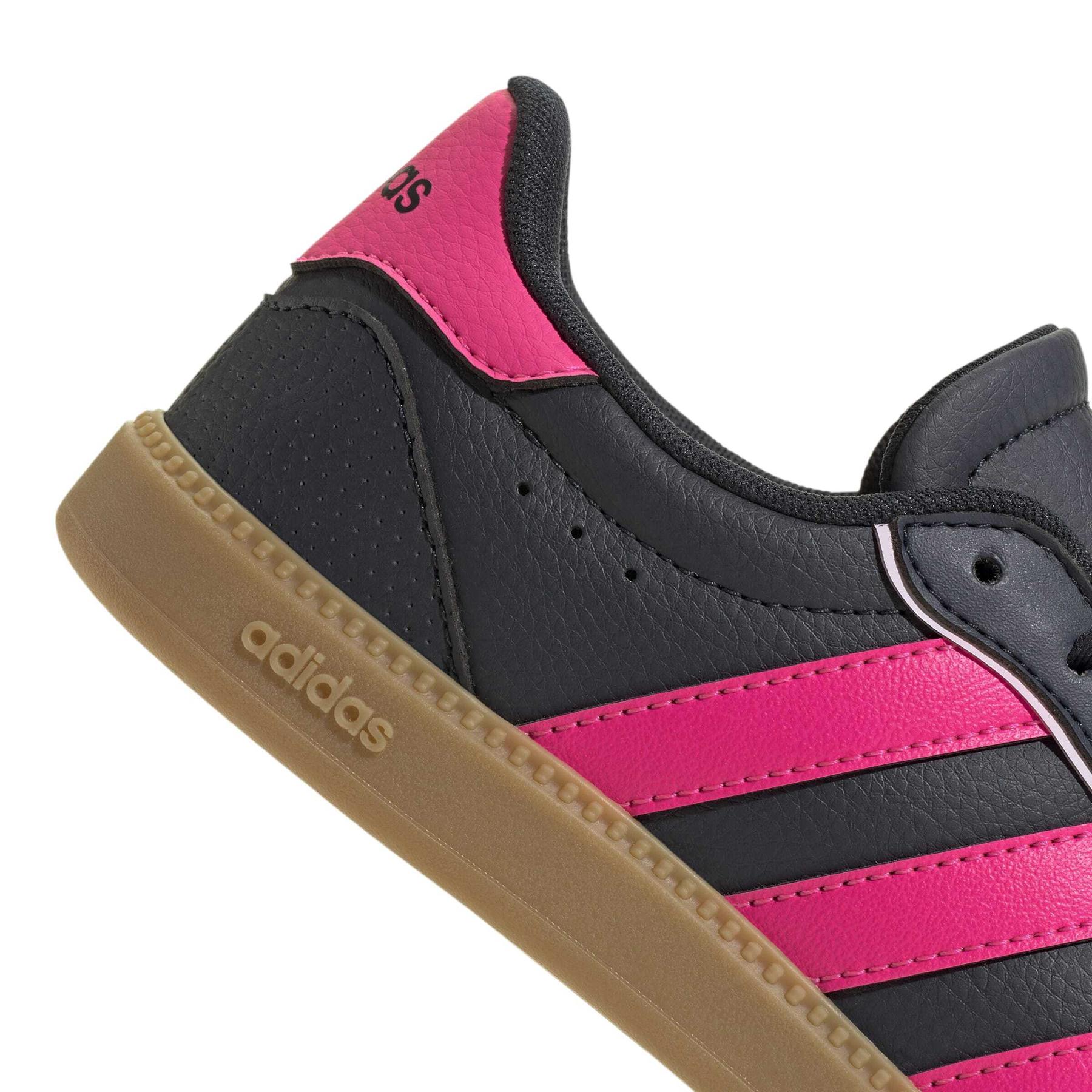 product/a/d/adidas_jq3053_9_footwear_photography_detail_view_2_white.jpg