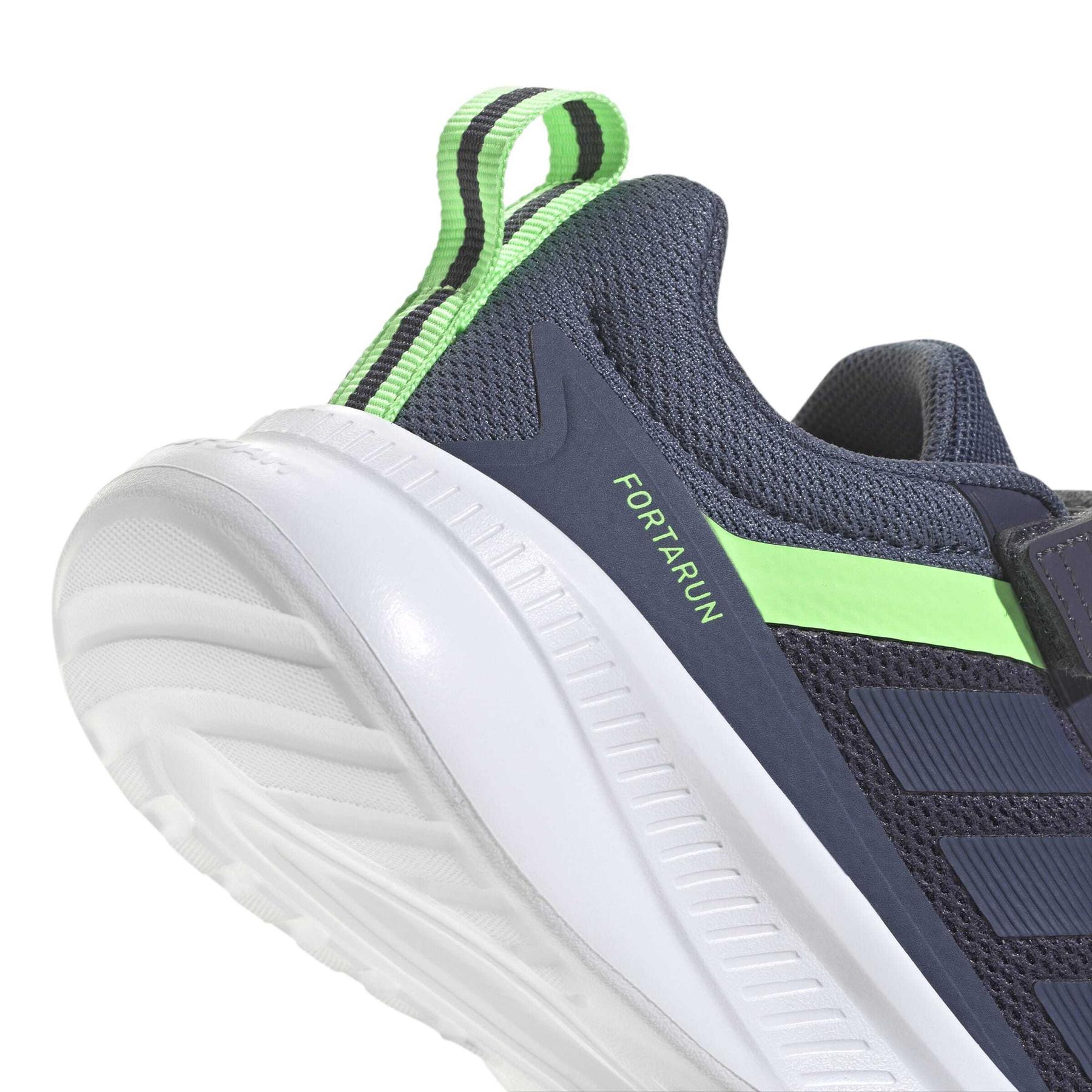 product/a/d/adidas_jq5199_9_footwear_photography_detail_view_2_white-nw091625.jpg