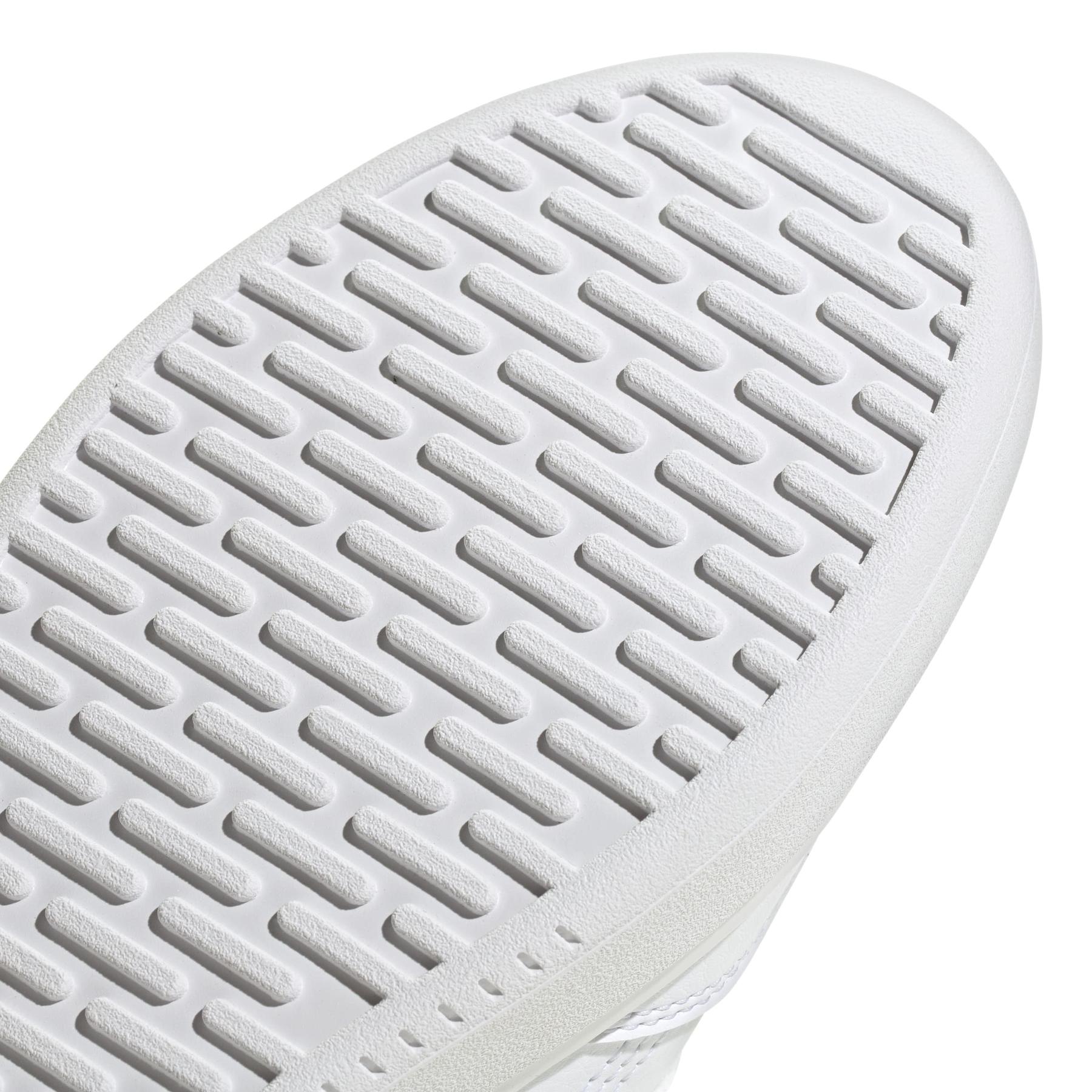 product/a/d/adidas_jq5478_8_footwear_photography_detail_view_1_white-nw091625.jpg