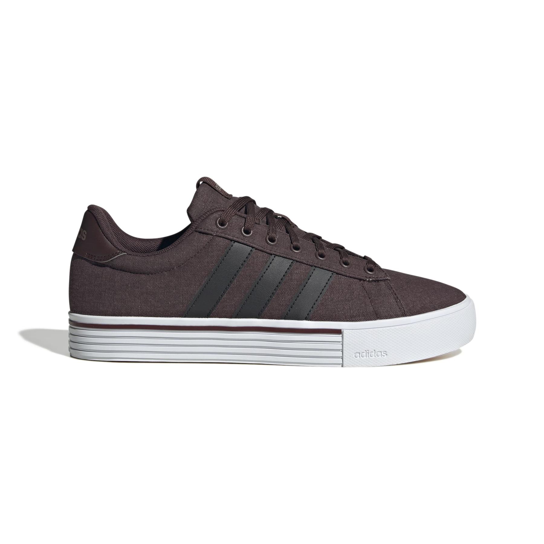 product/a/d/adidas_jq5615_1_footwear_photography_side_lateral_center_view_white-nw091625.jpg