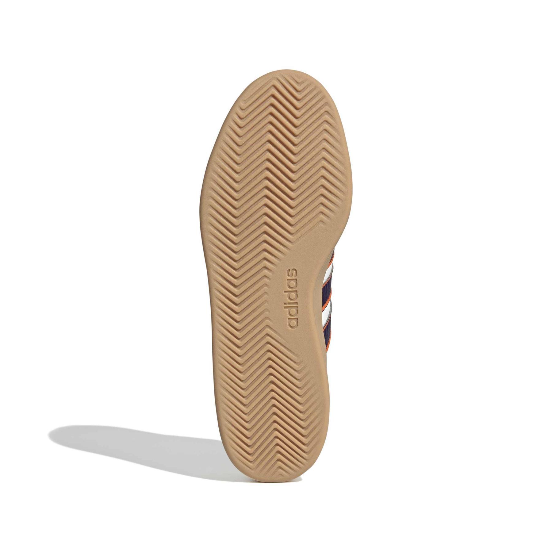 product/a/d/adidas_jq6075_4_footwear_photography_bottom_view_white-nw091625.jpg