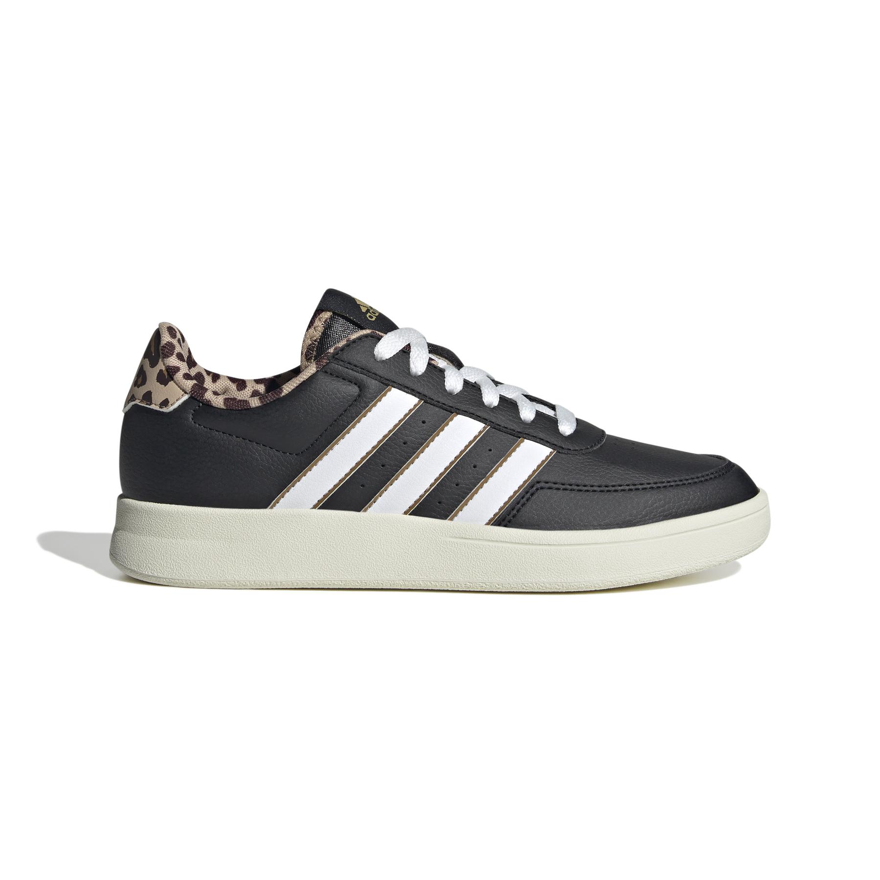 product/a/d/adidas_jq7412_1_footwear_photography_side_lateral_center_view_white-nw091625.jpg