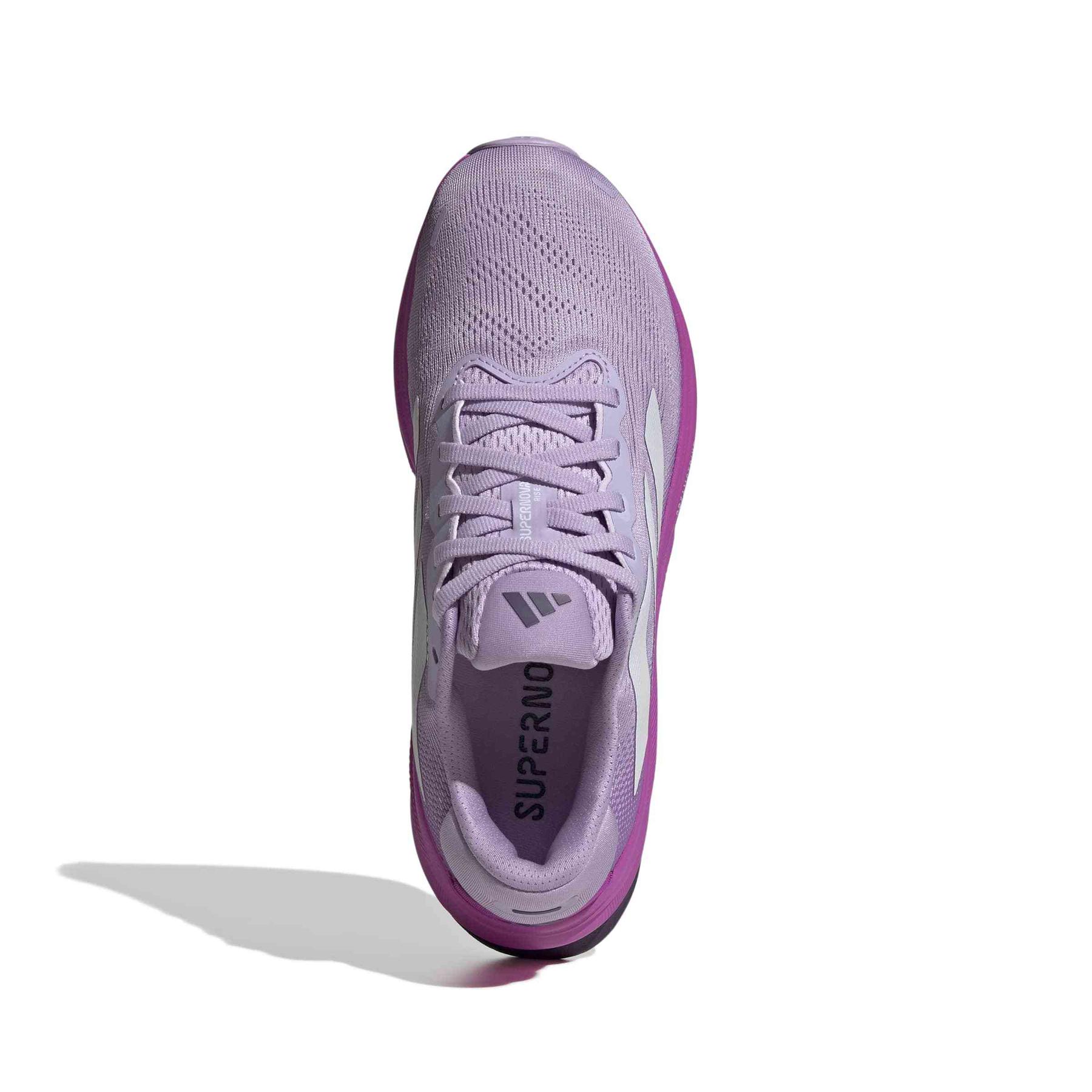 product/a/d/adidas_jq7693_3_footwear_photography_top_portrait_view_white.jpg