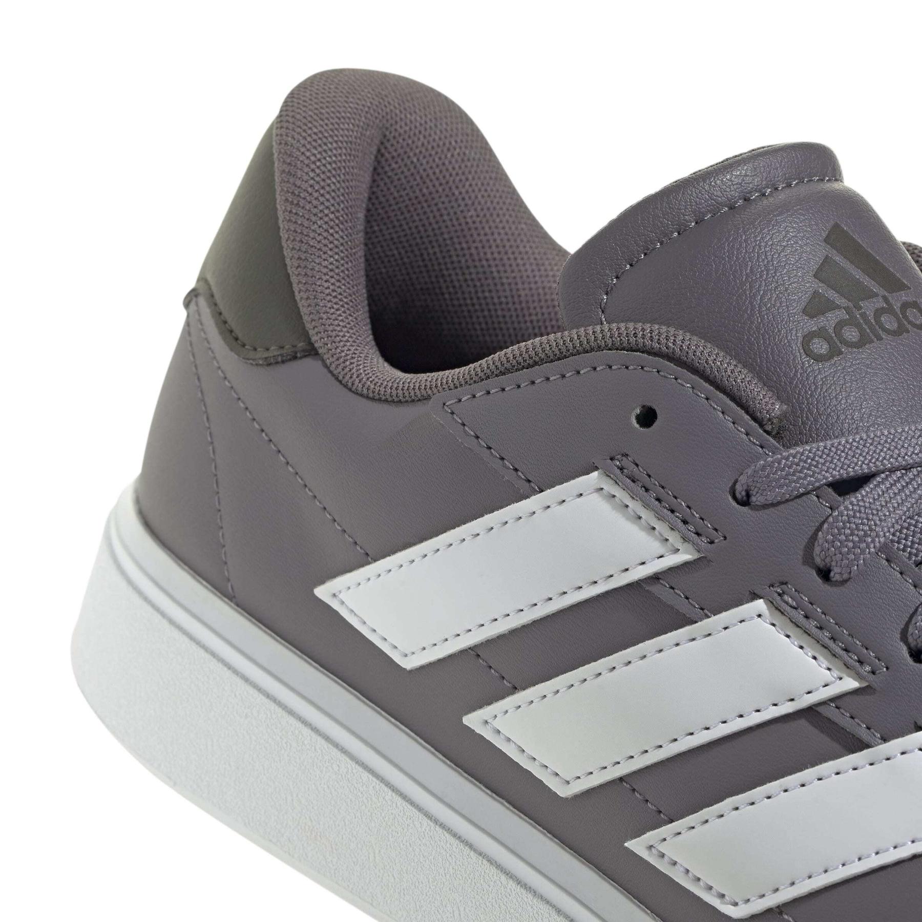 product/a/d/adidas_jq8211_9_footwear_photography_detail_view_2_white-nw091625.jpg
