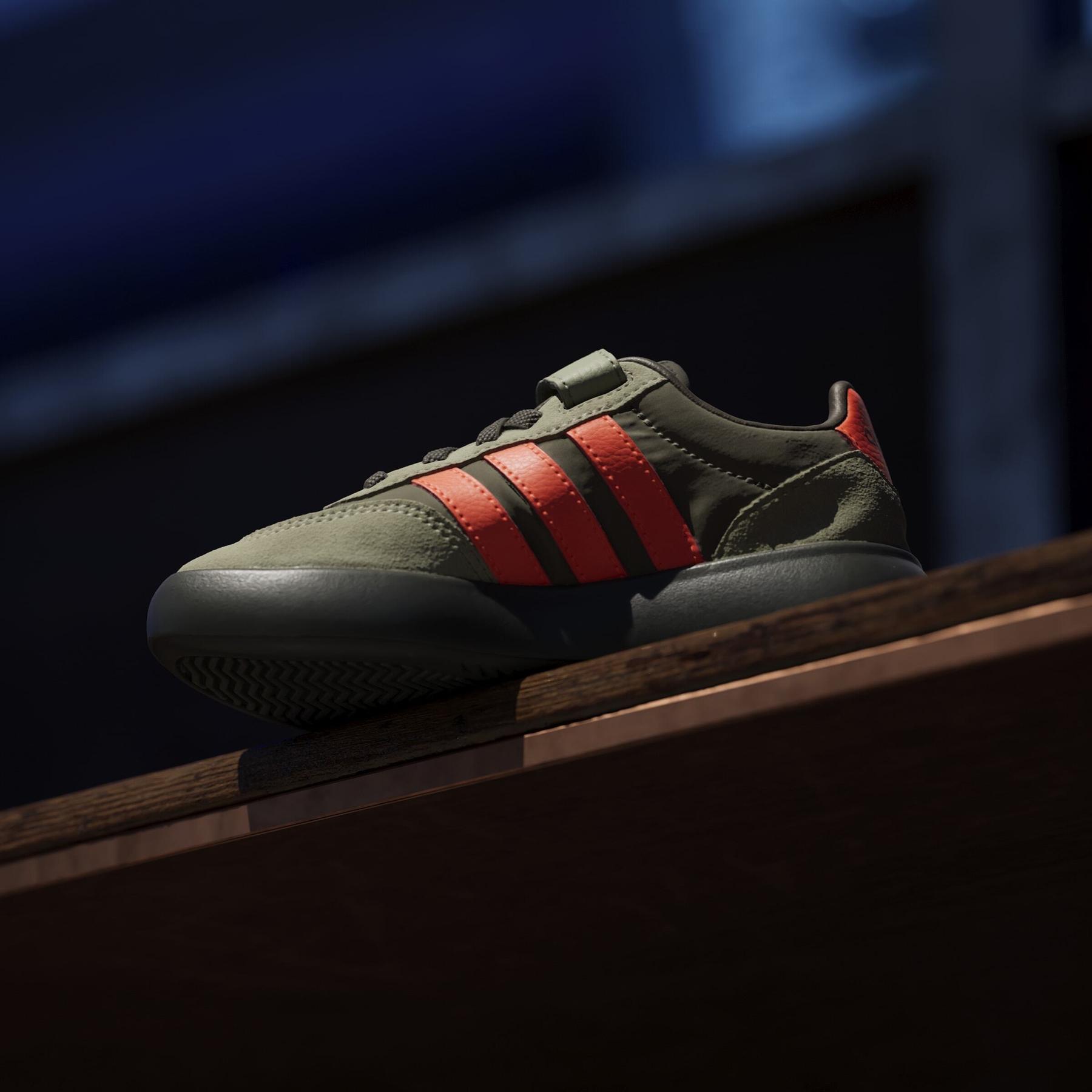 product/a/d/adidas_jq8849_20_footwear_photography_heromrktng_view_7-nw091625.jpg