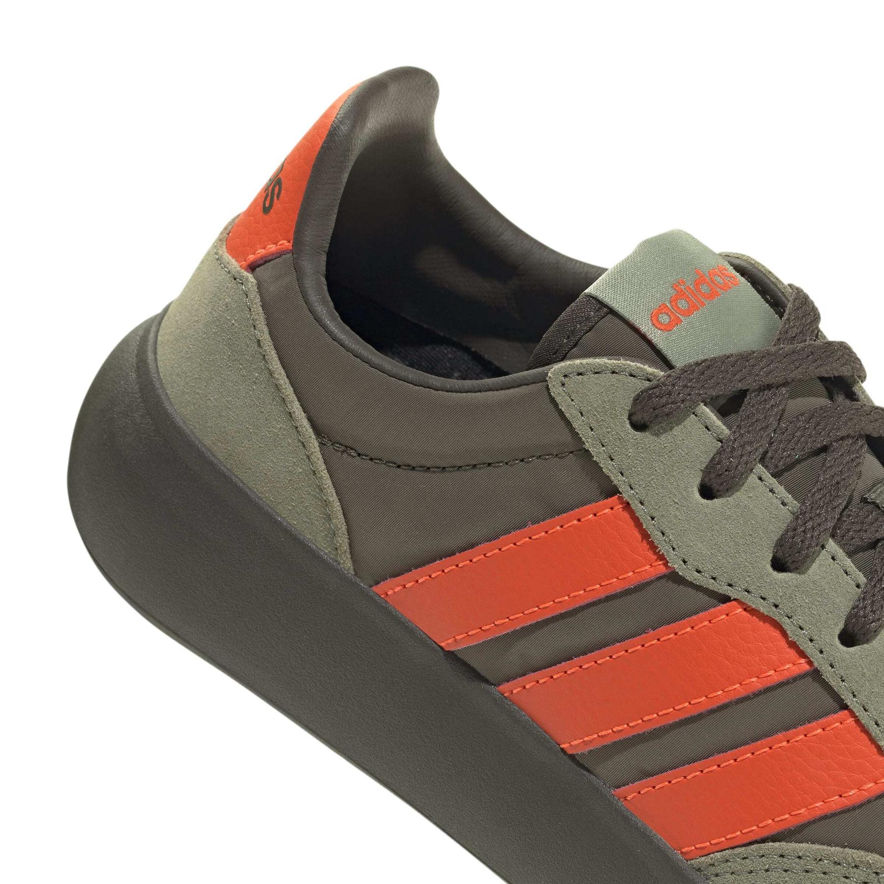 product/a/d/adidas_jq8853_8_footwear_photography_detail_view_1_white-nw091625.jpg