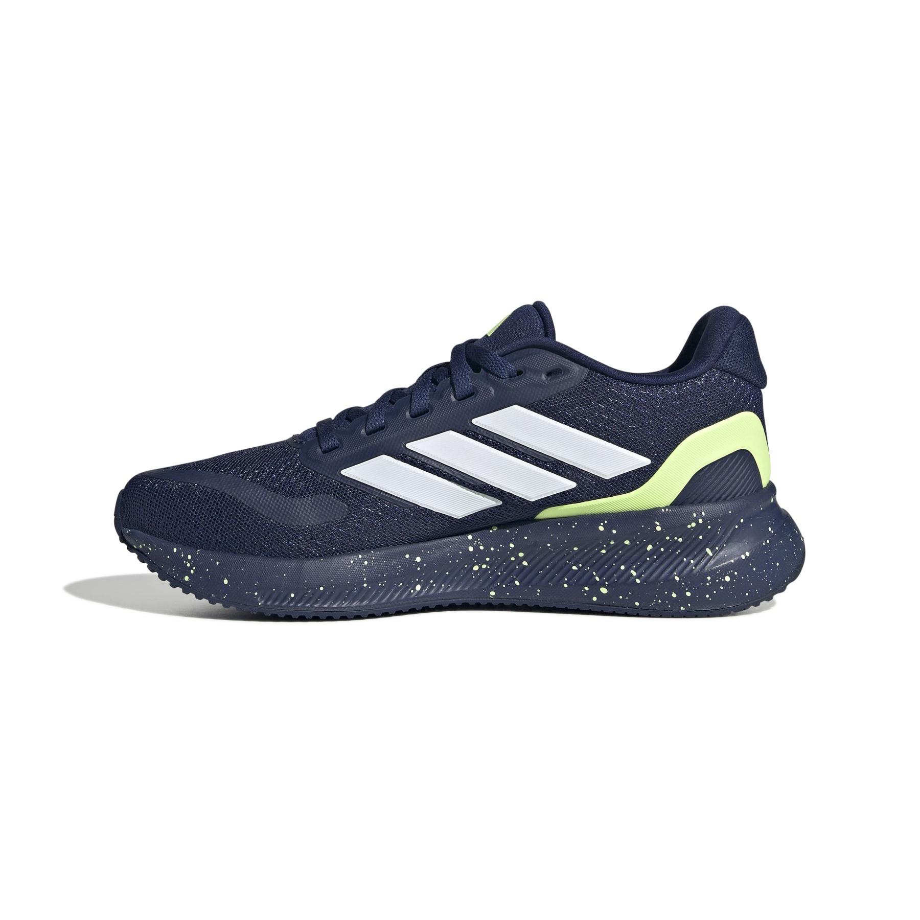product/a/d/adidas_jq9781_5_footwear_photography_side_medial_center_view_white-nw091625.jpg