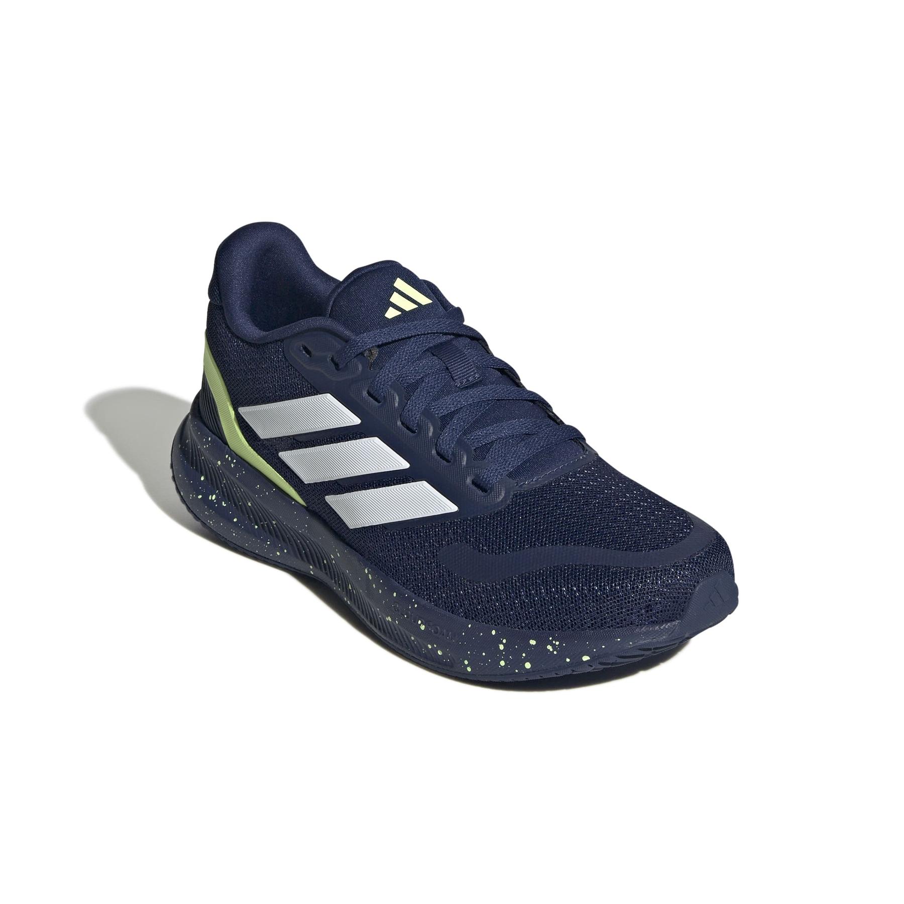 product/a/d/adidas_jq9781_6_footwear_photography_front_lateral_top_view_white-nw091625.jpg