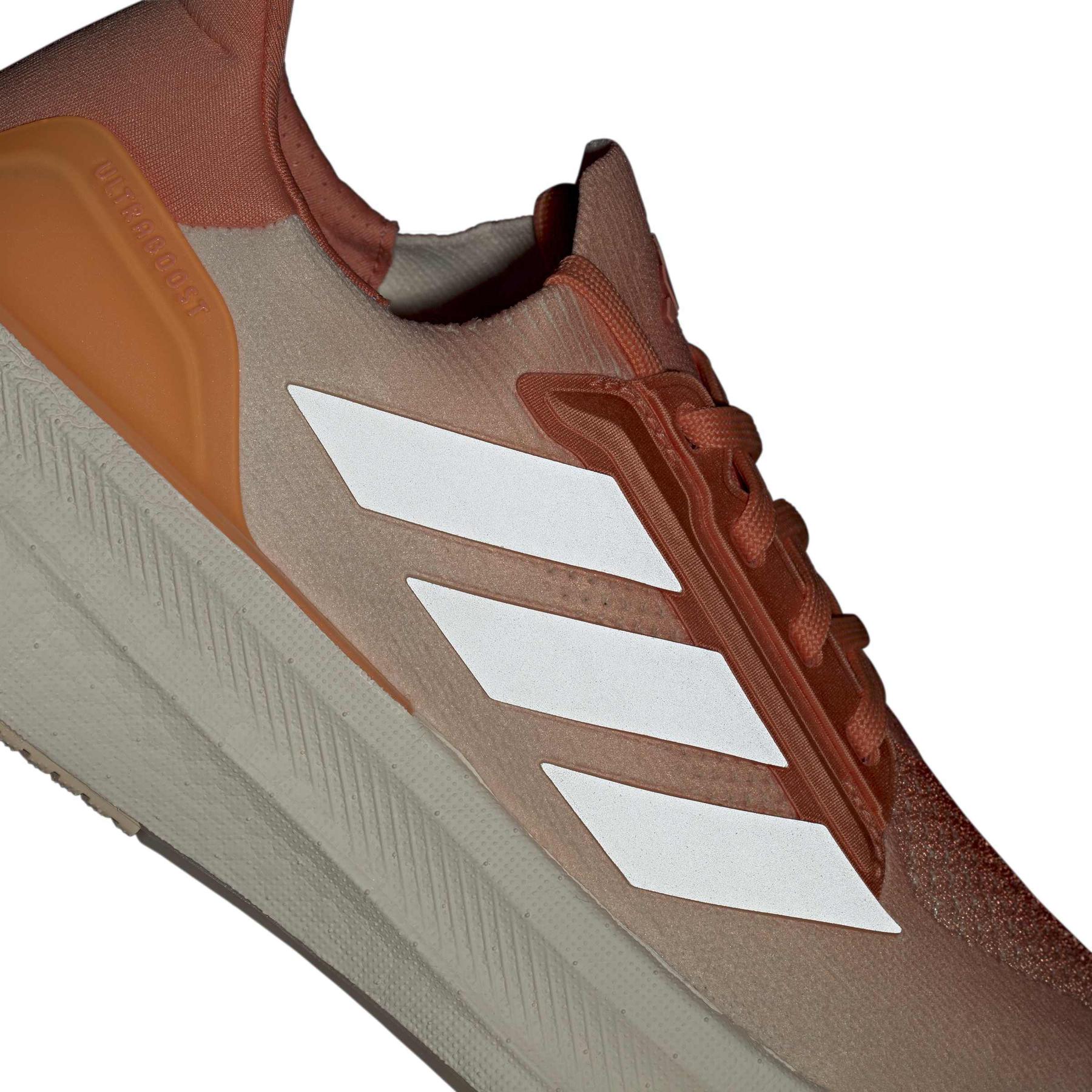 product/a/d/adidas_jr0533_13_footwear_photography_reflective_detail_white-nw091625.jpg