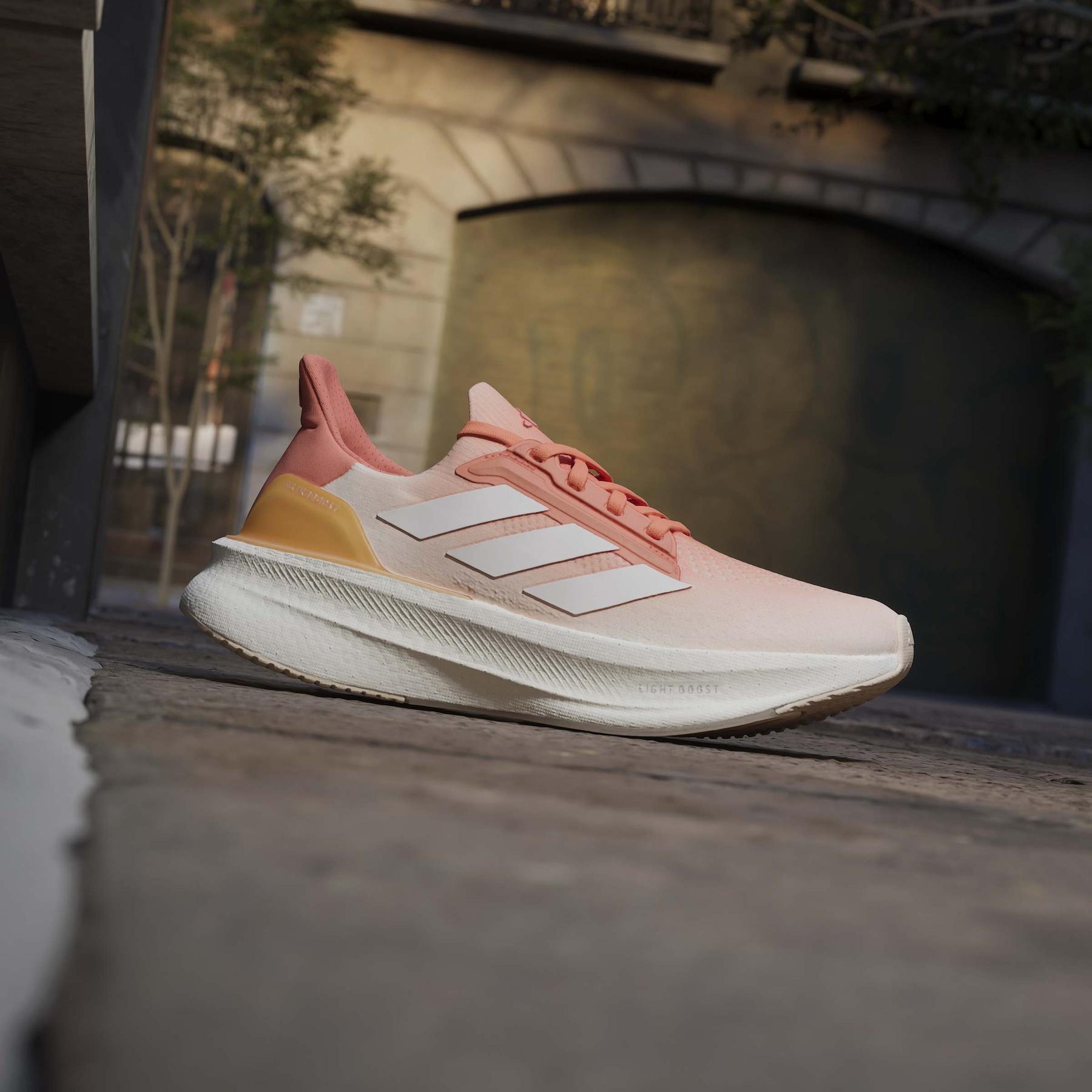 product/a/d/adidas_jr0533_17_footwear_photography_heromrktng_view_3-nw091625.jpg