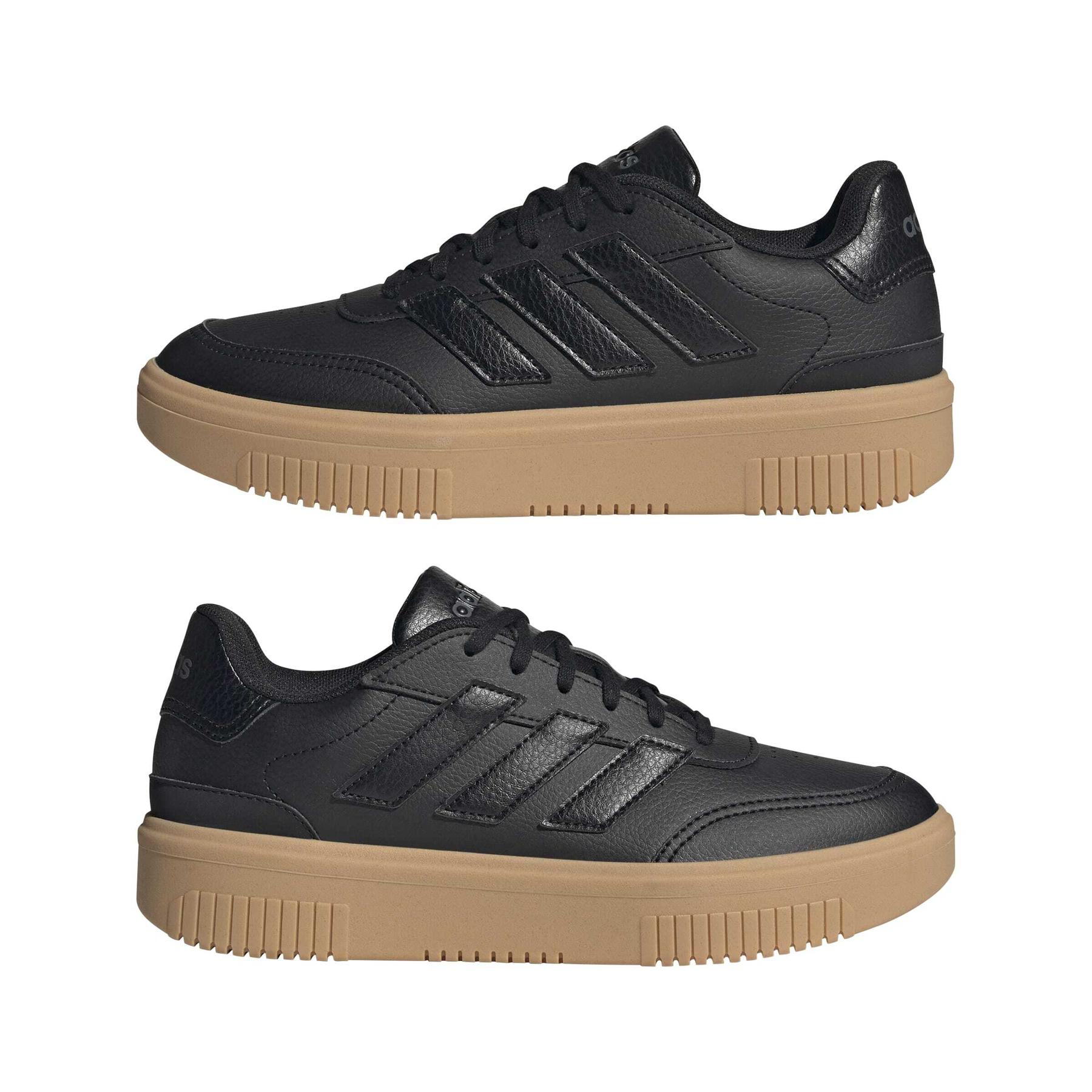 product/a/d/adidas_jr0728_10_footwear_photography_mirrored_pair_view_white-nw091625.jpg