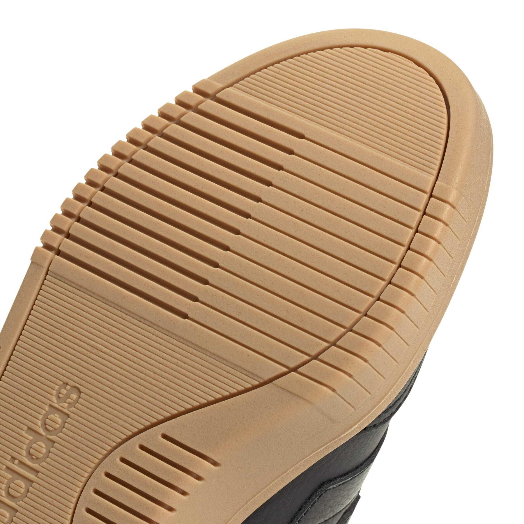 product/a/d/adidas_jr0728_9_footwear_photography_detail_view_2_white-nw091625.jpg