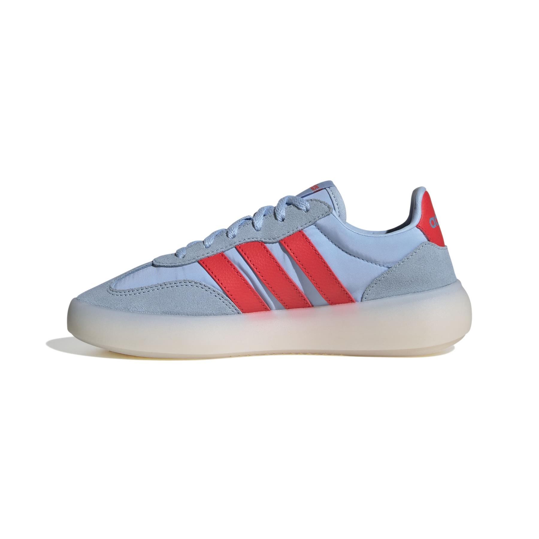 product/a/d/adidas_jr0757_5_footwear_photography_side_medial_center_view_white-nw091625.jpg