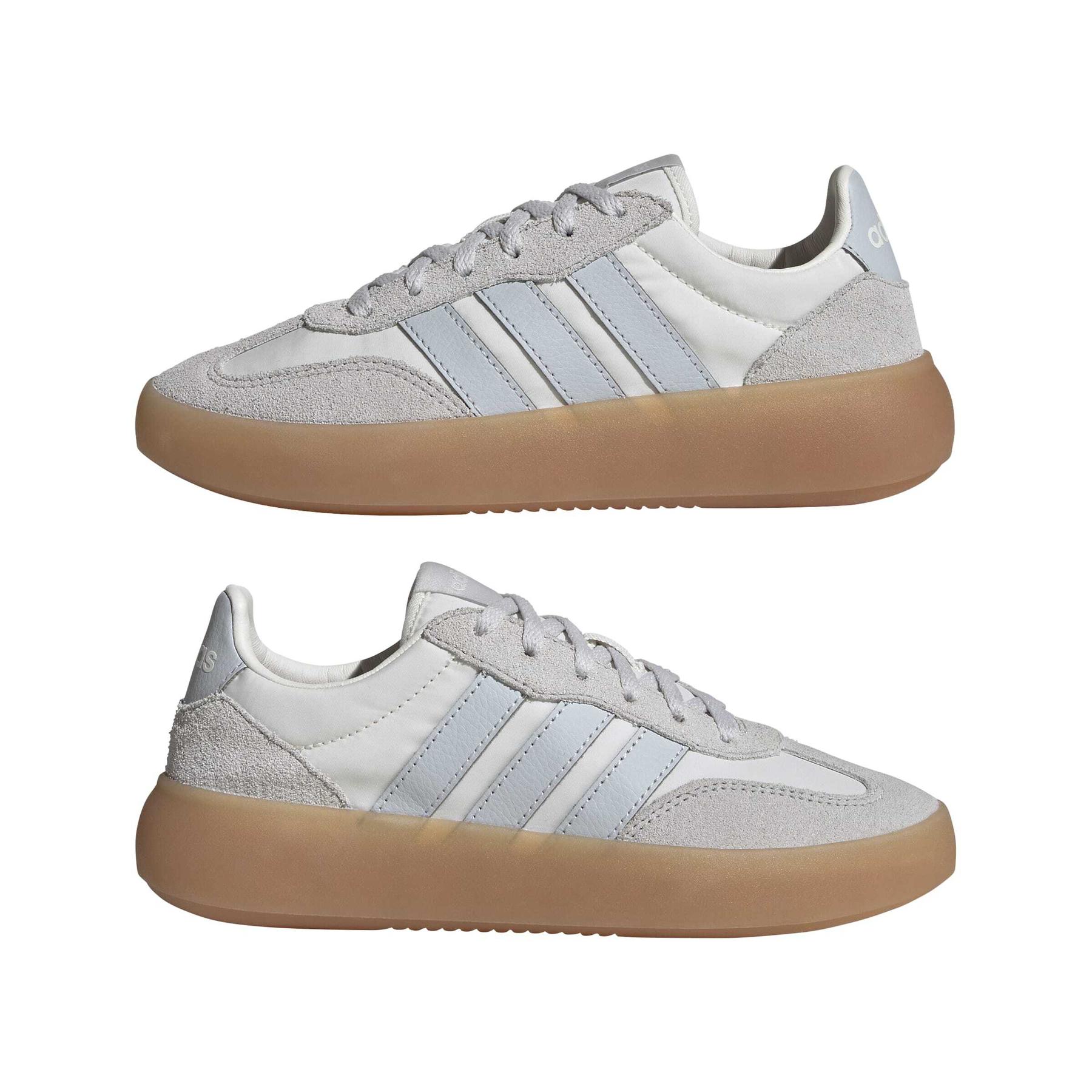 product/a/d/adidas_jr0760_10_footwear_photography_mirrored_pair_view_white-nw091625.jpg