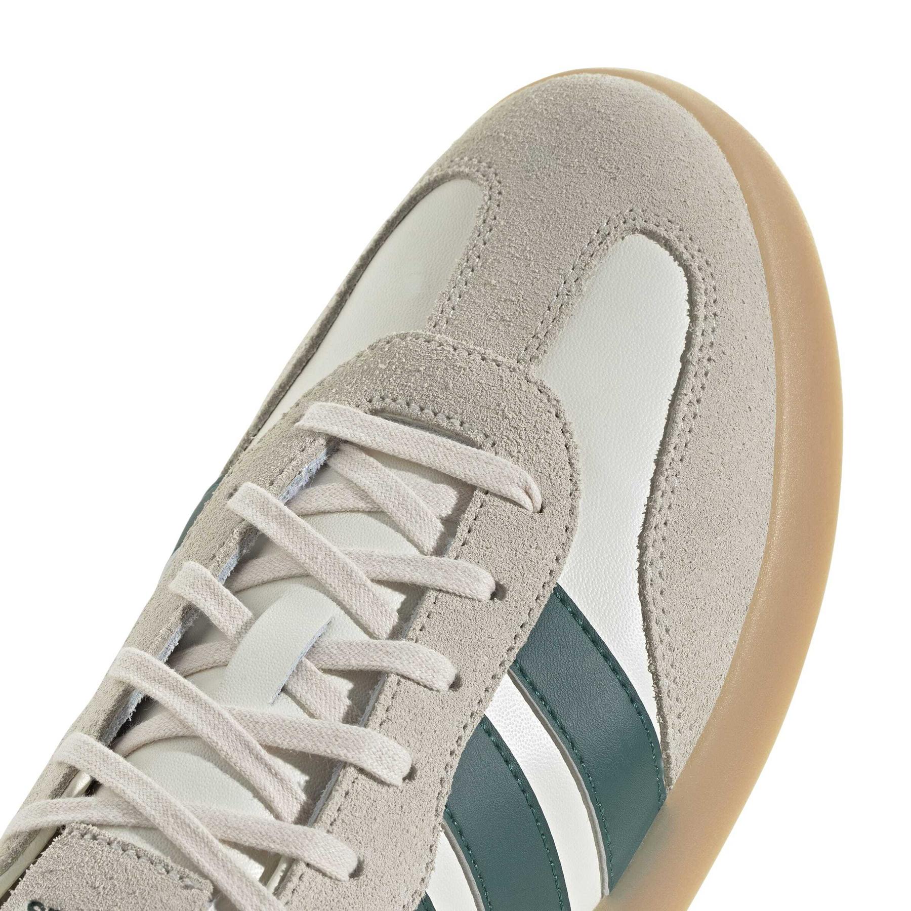 product/a/d/adidas_jr1230_9_footwear_photography_detail_view_2_white-nw091625.jpg
