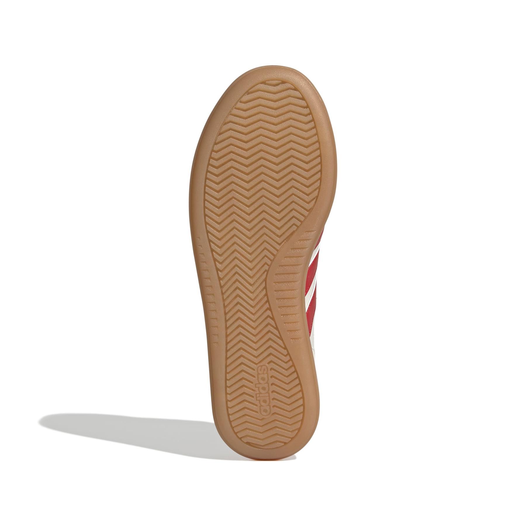 product/a/d/adidas_jr1231_4_footwear_photography_bottom_view_white-nw091625.jpg