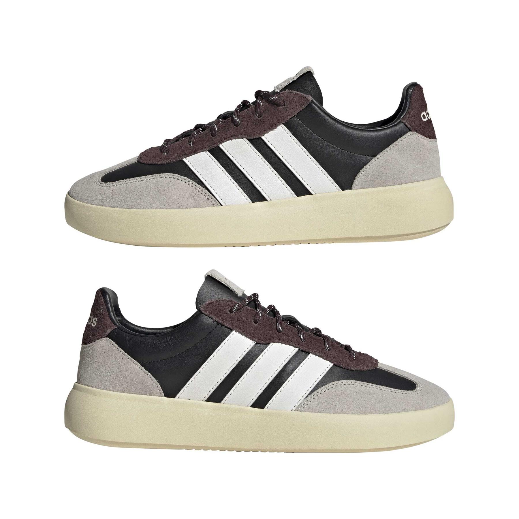 product/a/d/adidas_jr1232_10_footwear_photography_mirrored_pair_view_white-nw091625.jpg